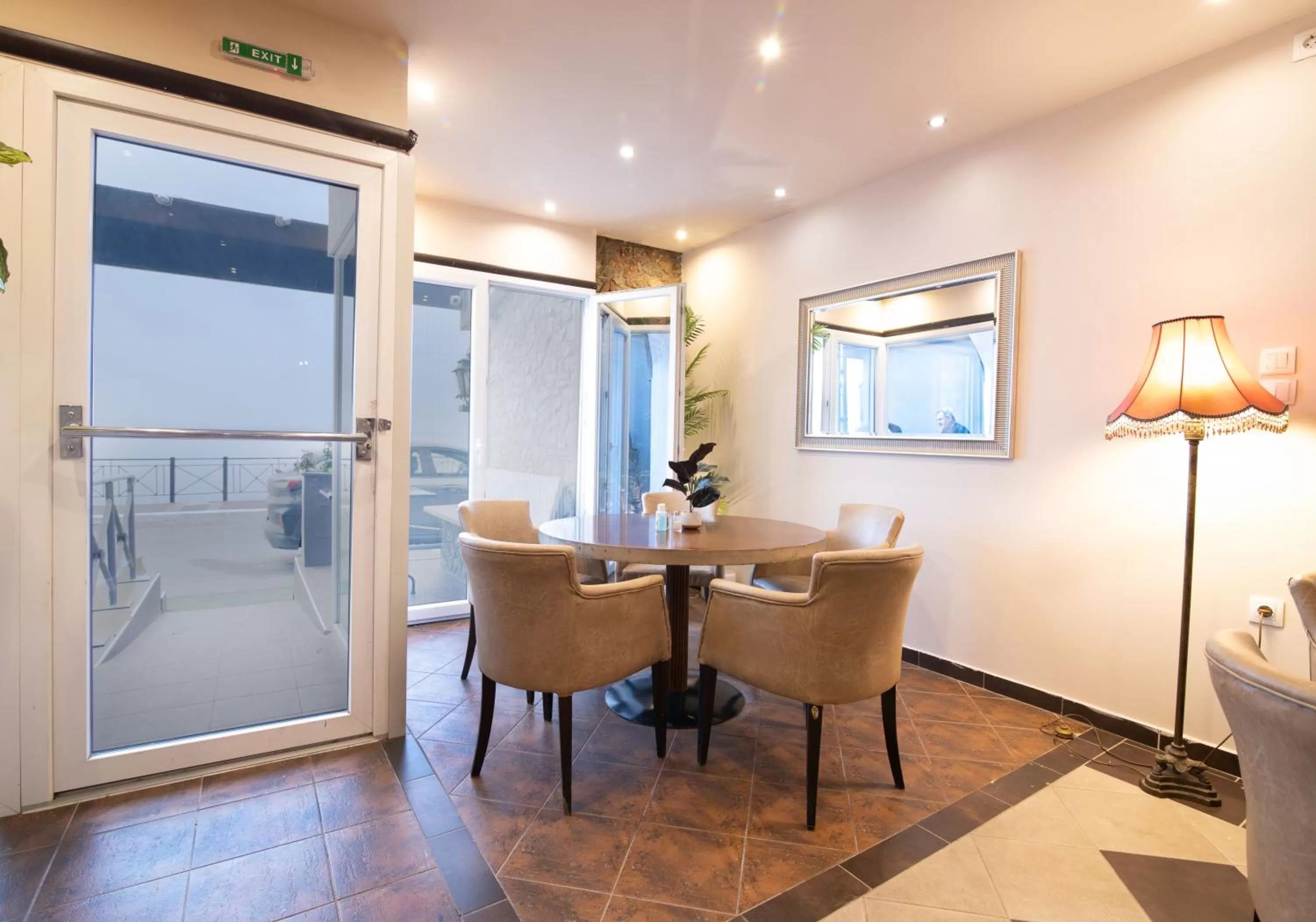 Seating area in Votsalakia Hotel & Luxury Apartments