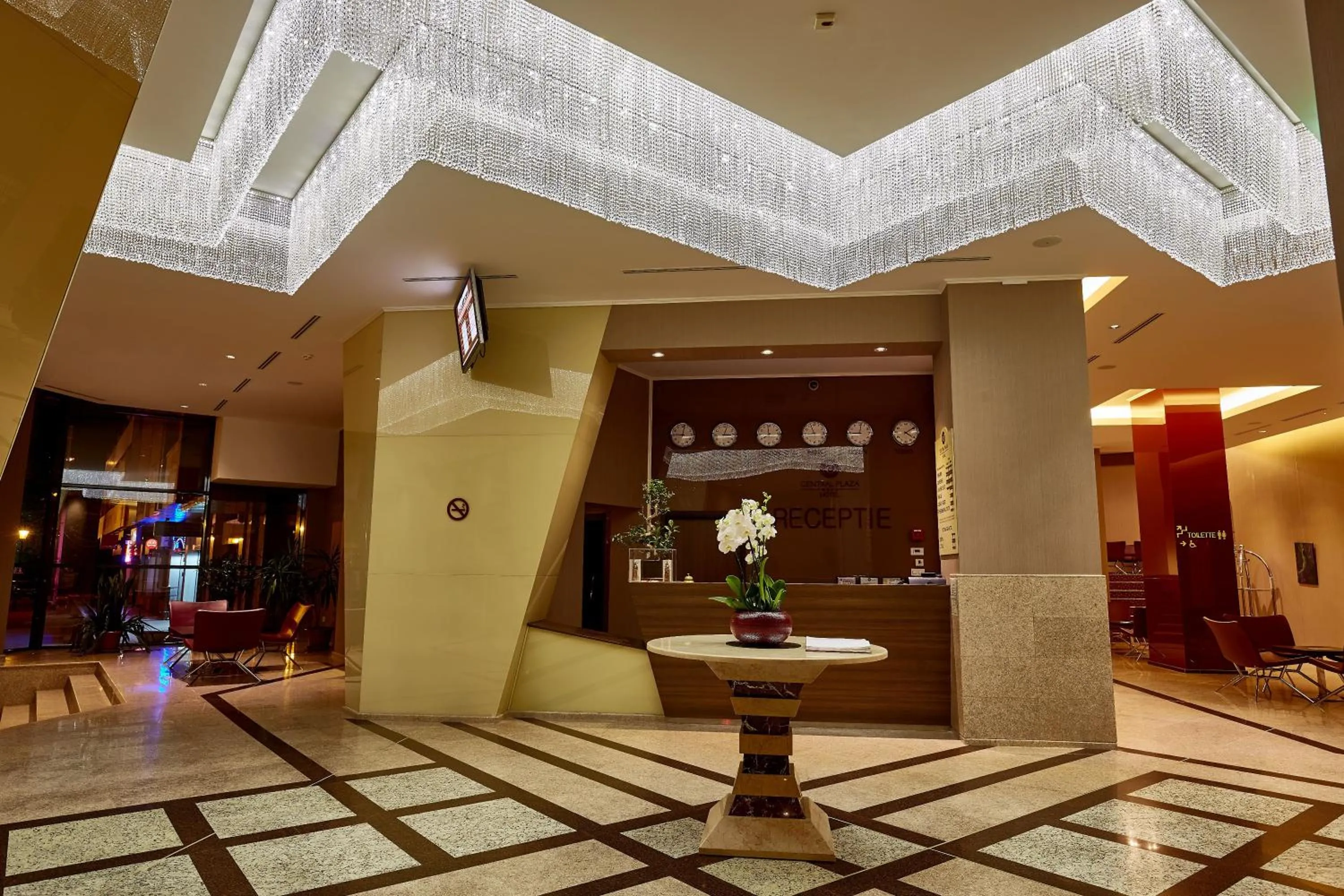 Lobby or reception in Central Plaza Hotel