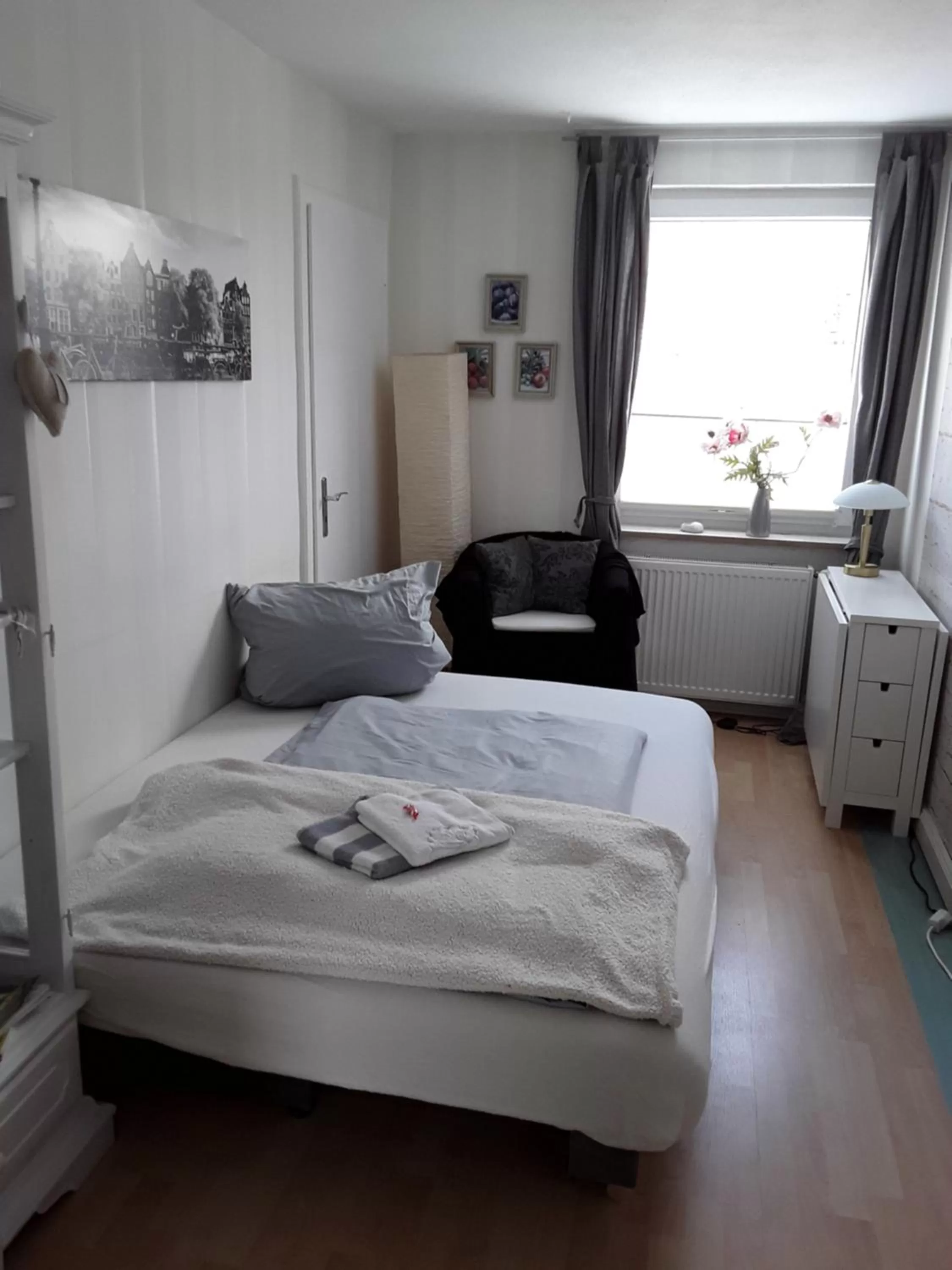 Bed in Villa Jani b&b