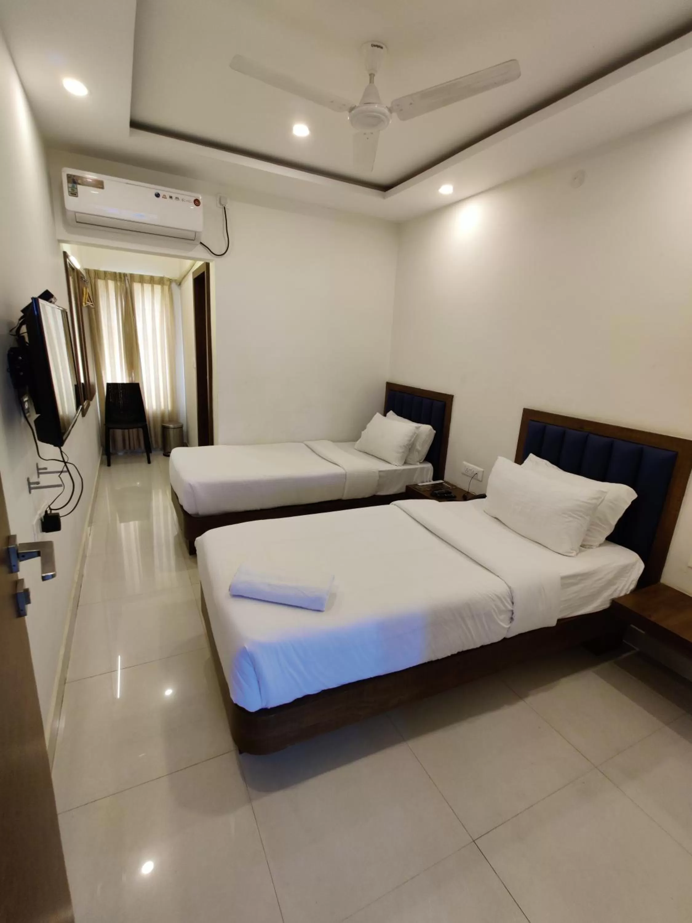 Bed in Airport Regency
