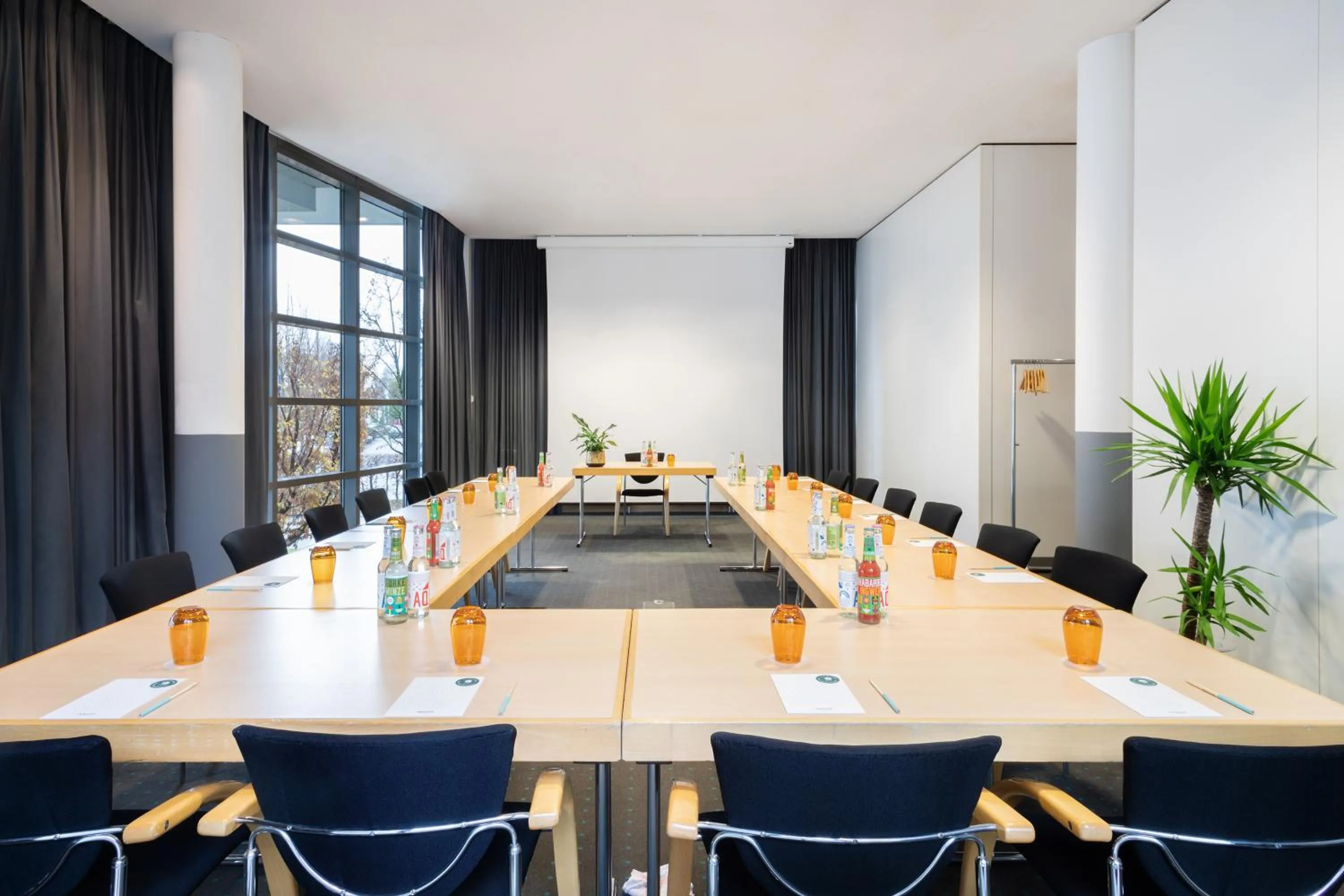 Business facilities in FOUR Munich Neue Messe