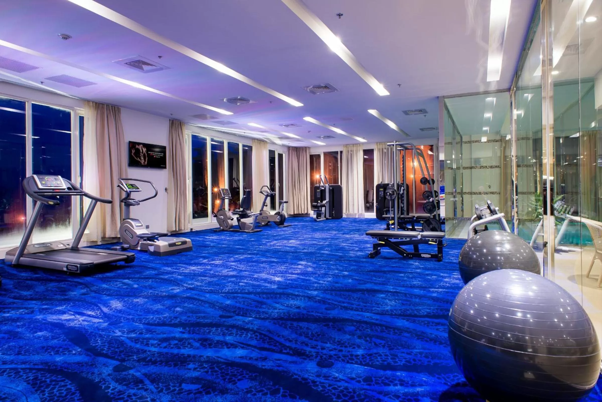 Fitness centre/facilities in Royal Halong Hotel