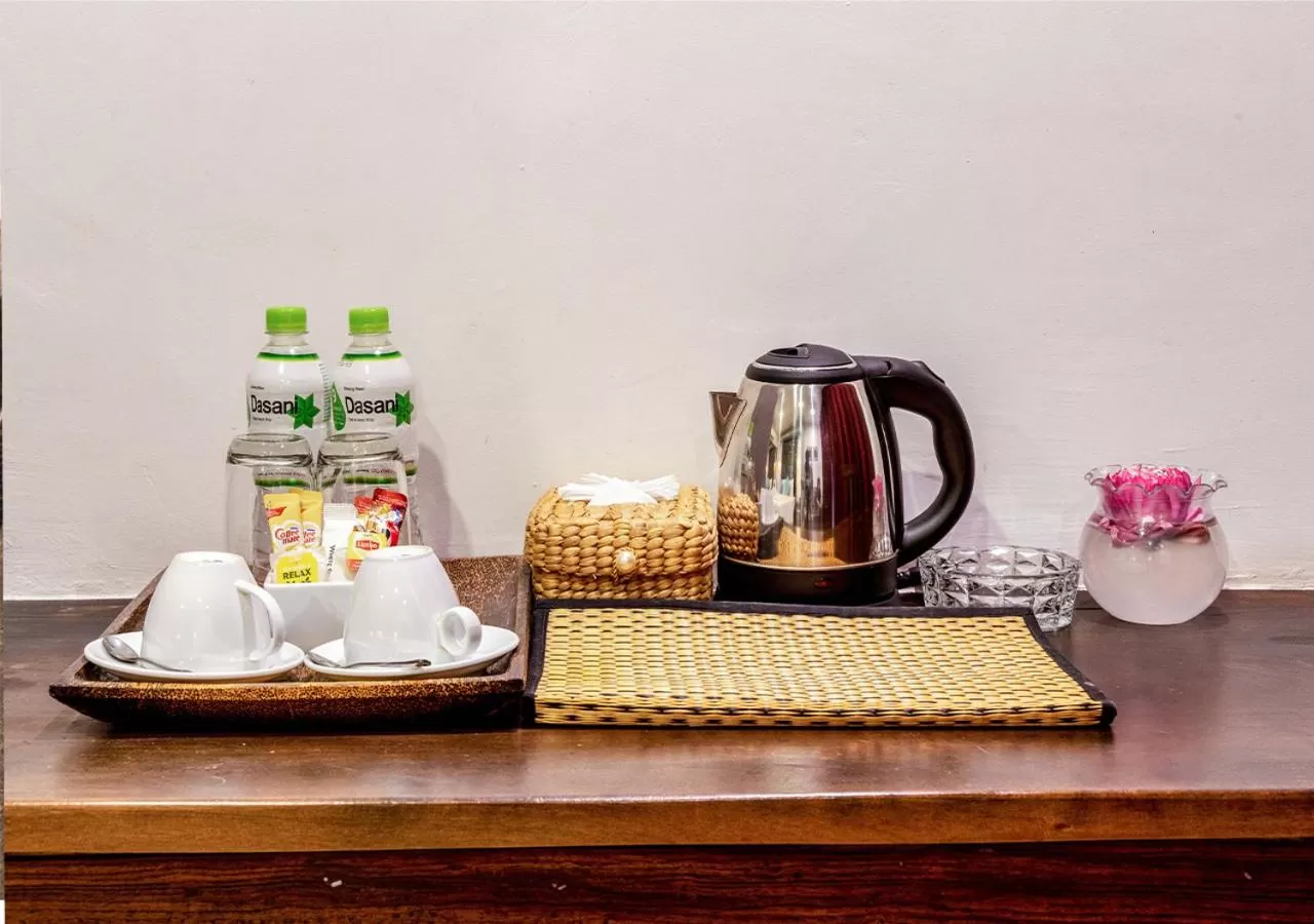 Restaurant/places to eat in Ladear Privilege Rooms