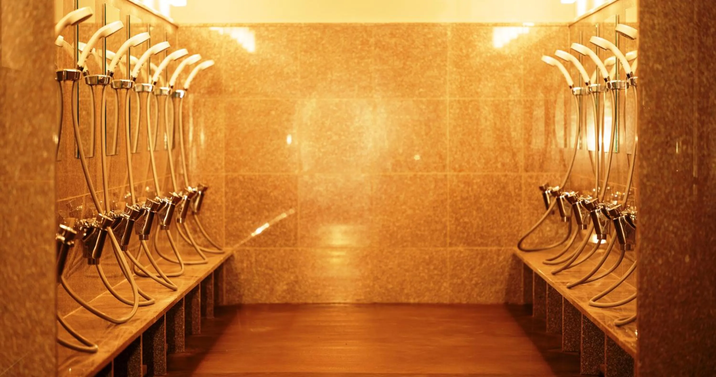 Spa and wellness centre/facilities in HOTEL SANSUI NAHA Ryukyu Onsen Naminoue-No-Yu