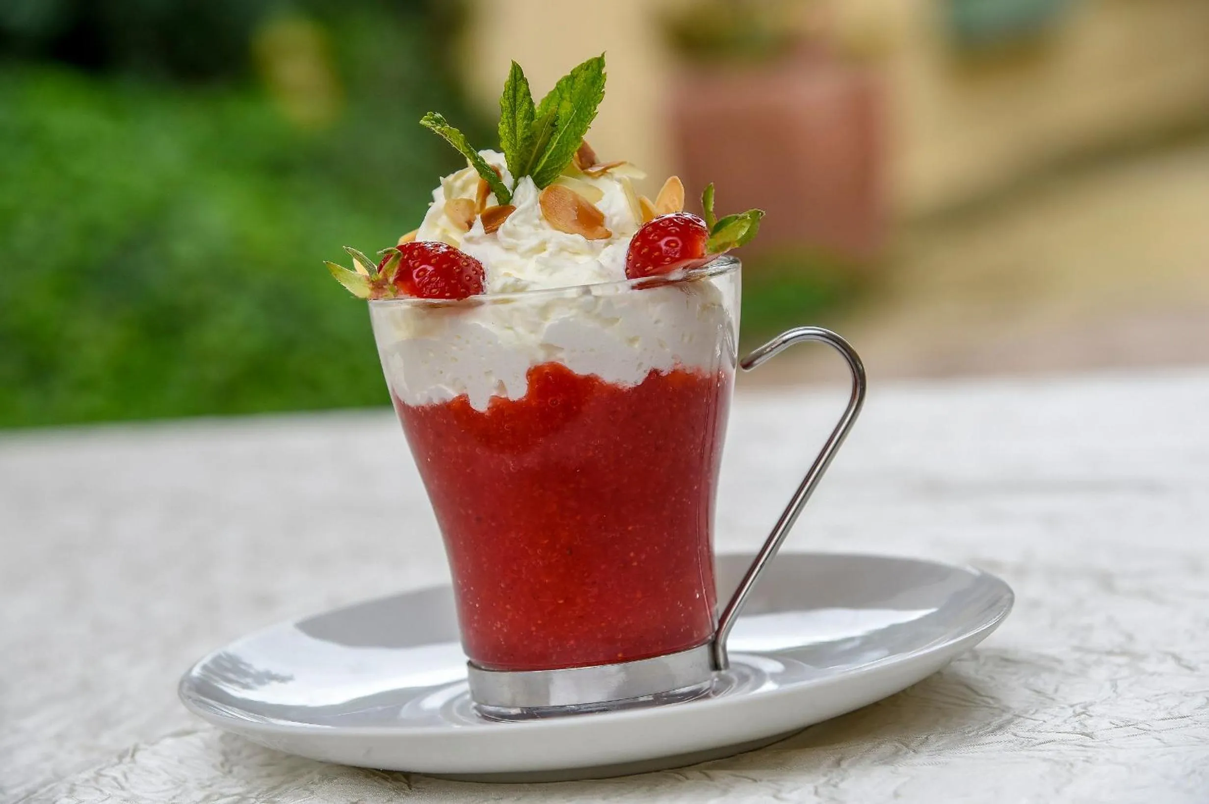 Food in La Commanderie de Champarey