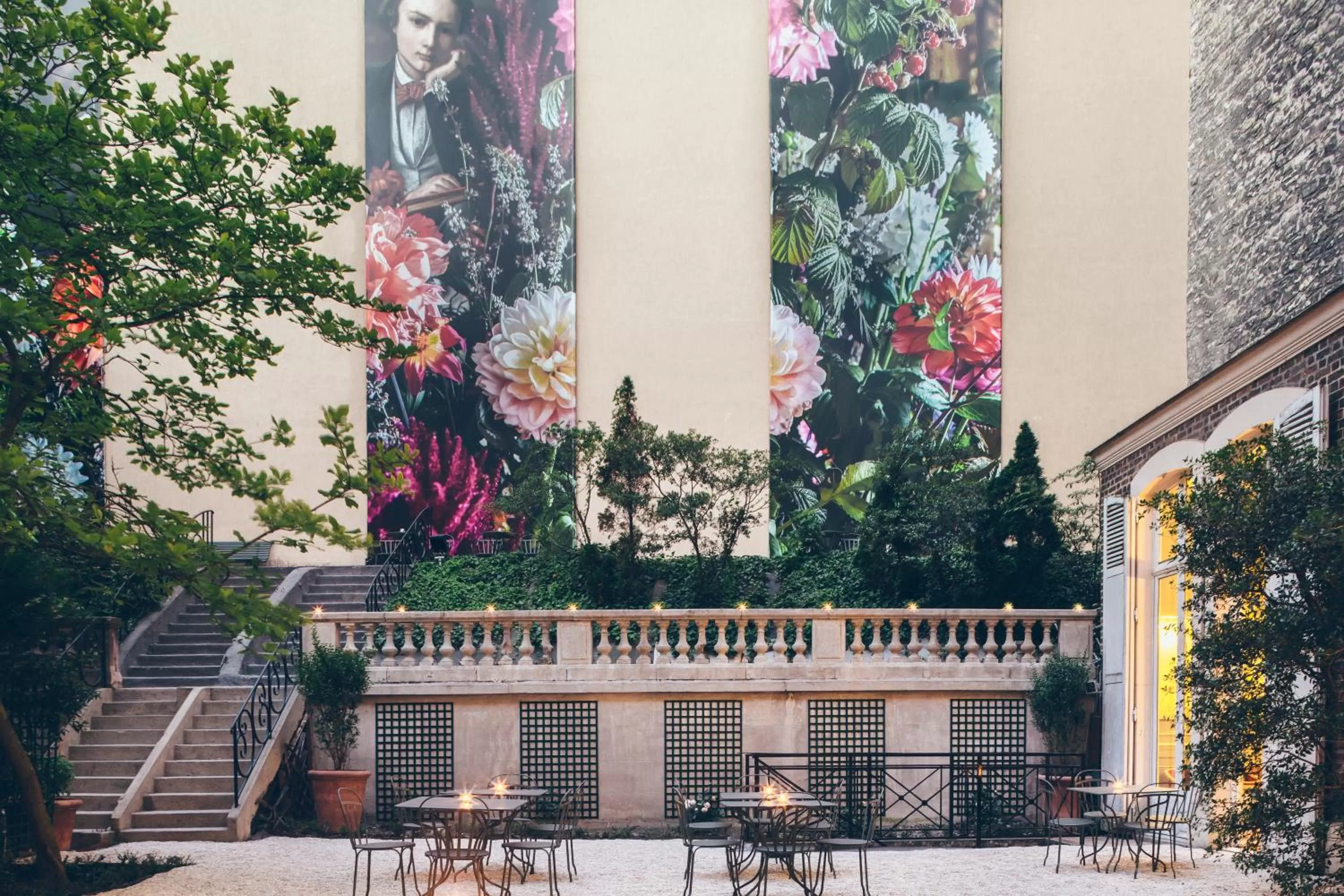Garden in Hôtel Alfred Sommier