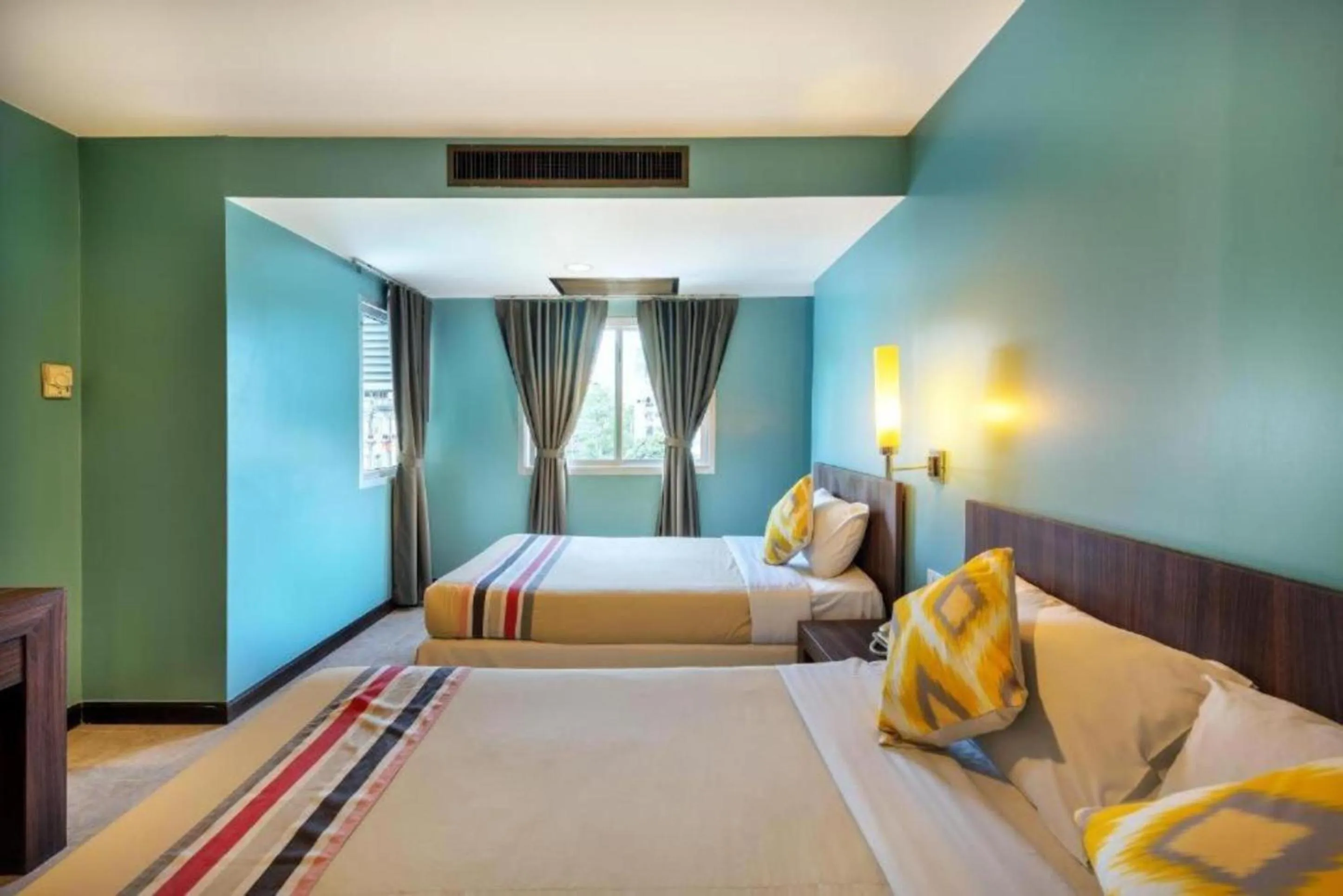 Bedroom, Bed in The Jomtien Twelve