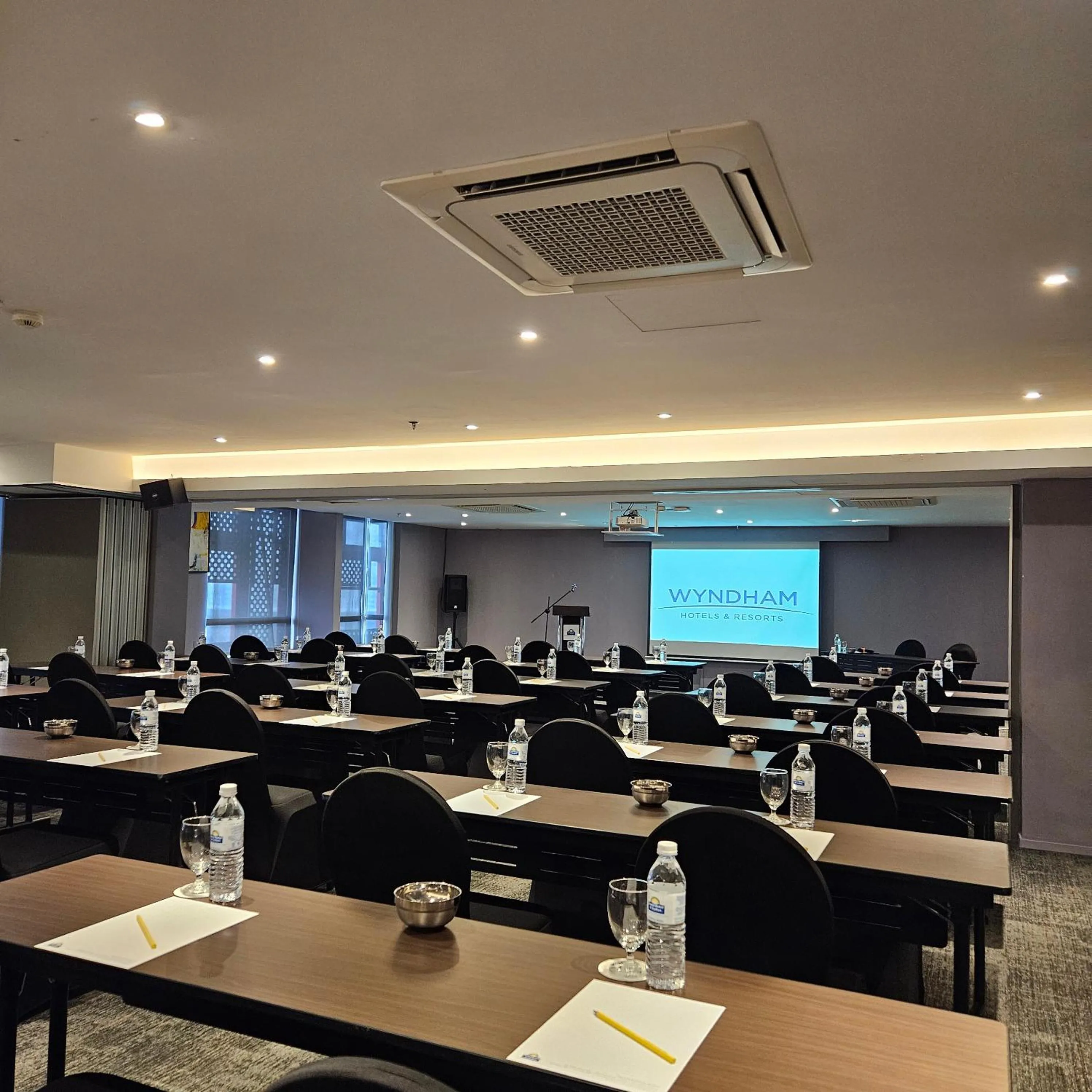Meeting/conference room in Days Hotel & Suites by Wyndham KL - Chan Sow Lin MRT or LRT