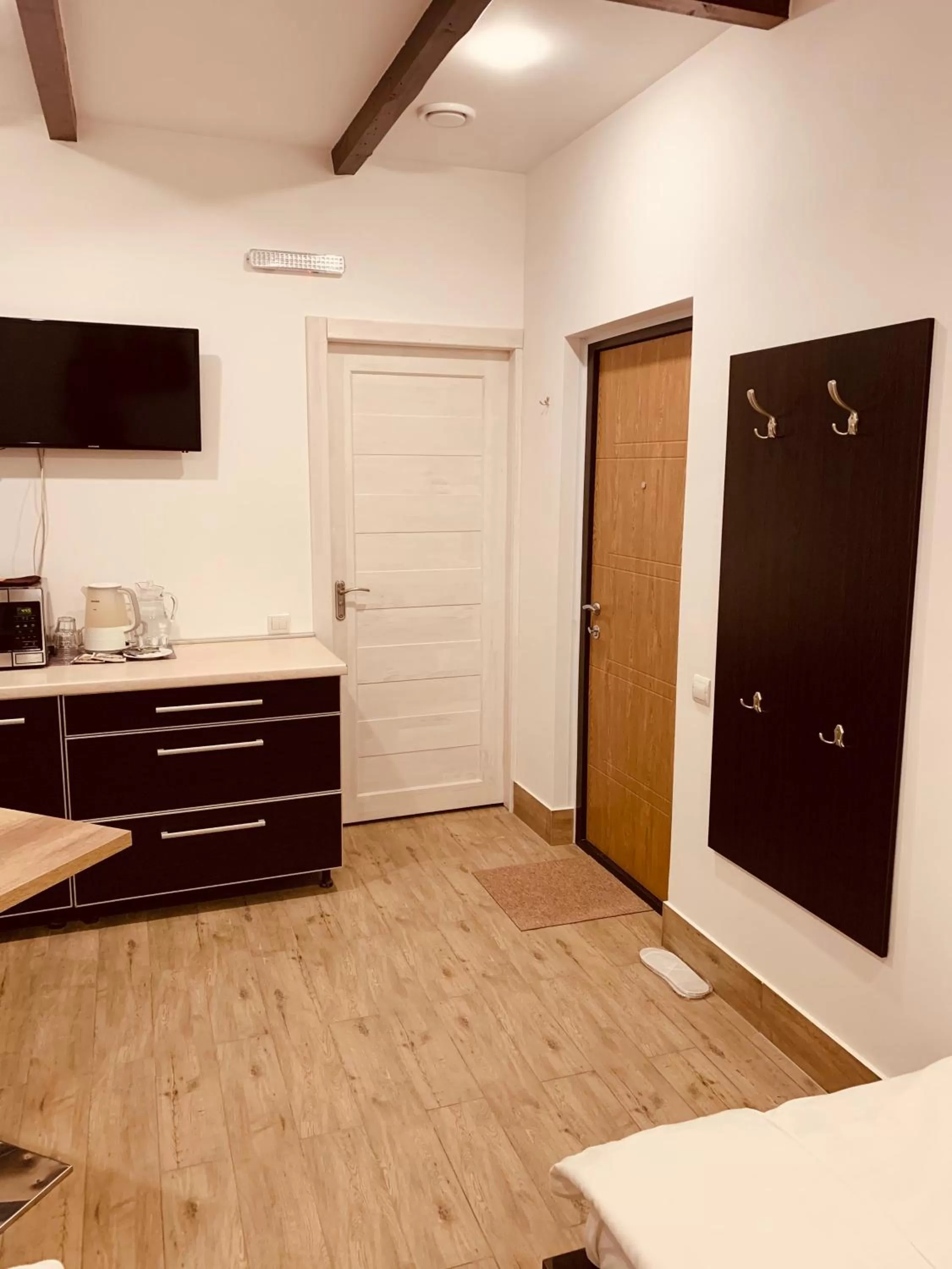 WINE & ROSE BOUTIQUE HOTEL