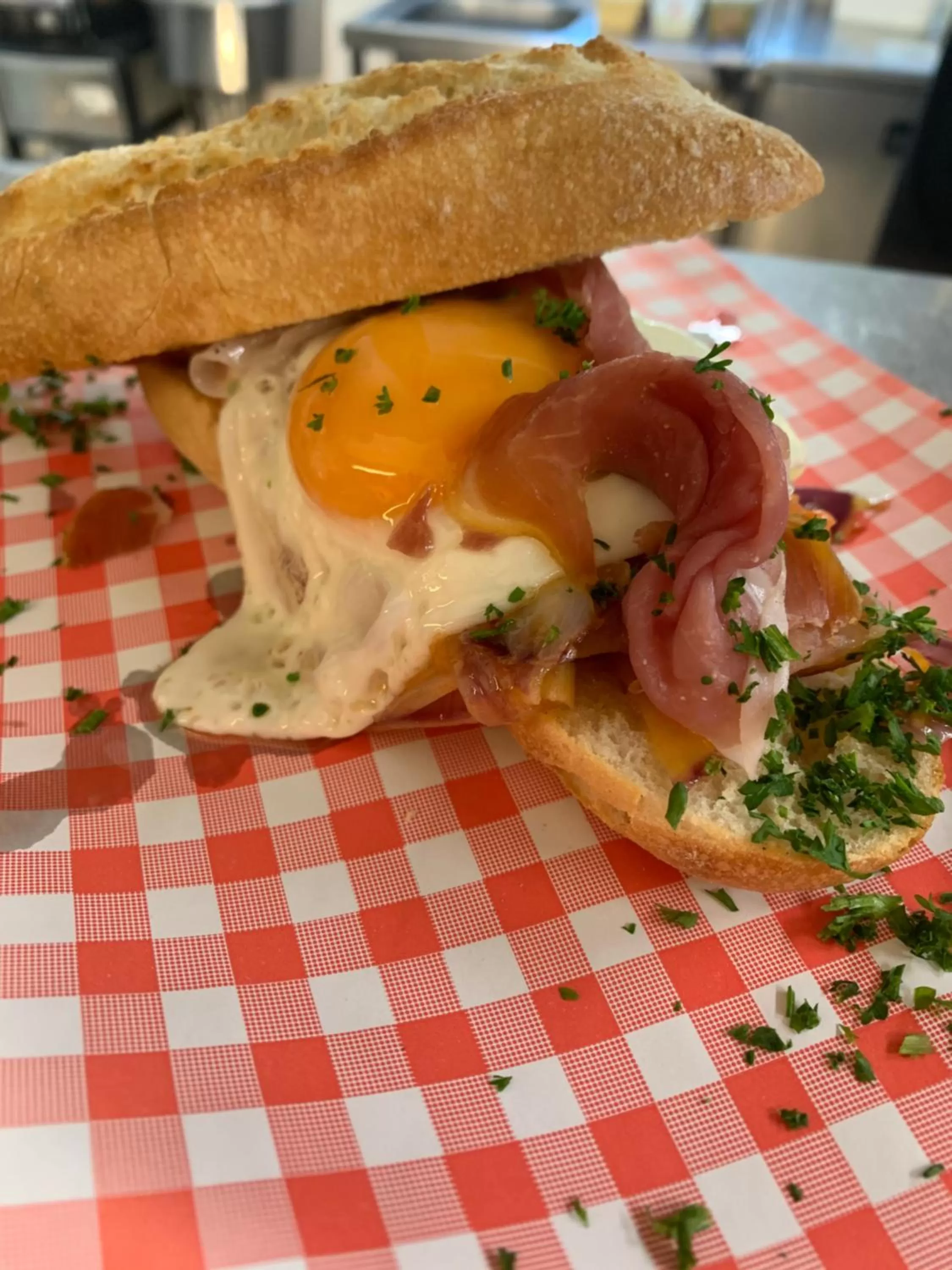 Breakfast in The Stag and Huntsman at Hambleden