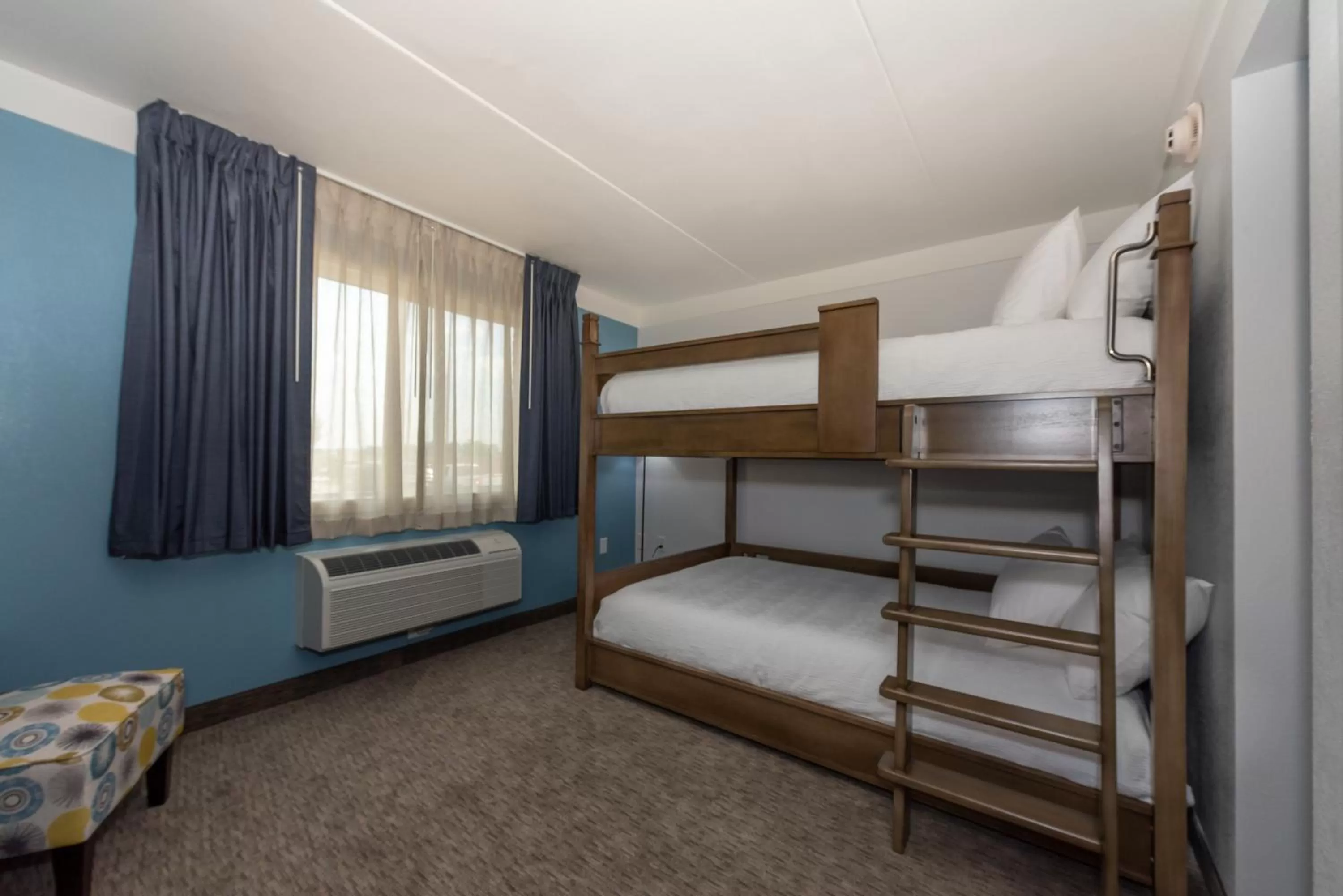 Bedroom, Bed in Hotel Pommier Indianola