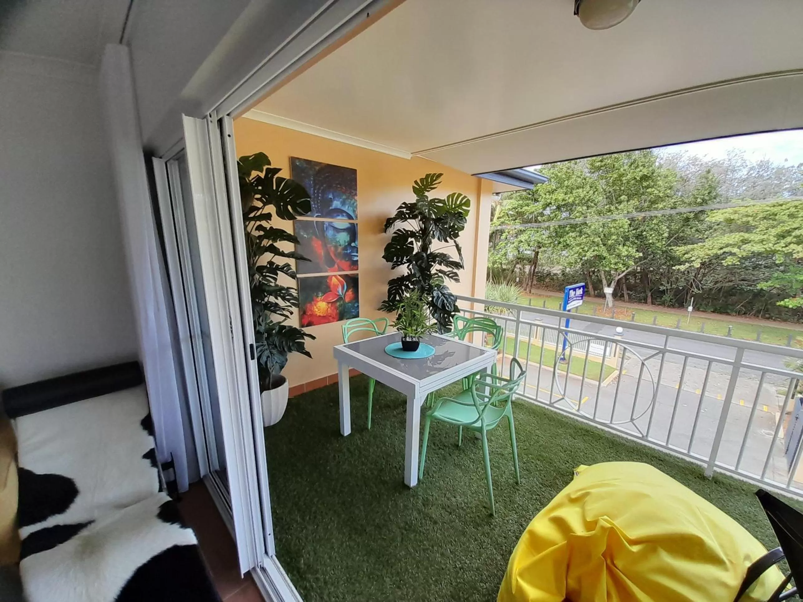 Balcony/Terrace in The York Beachfront Holiday Apartments