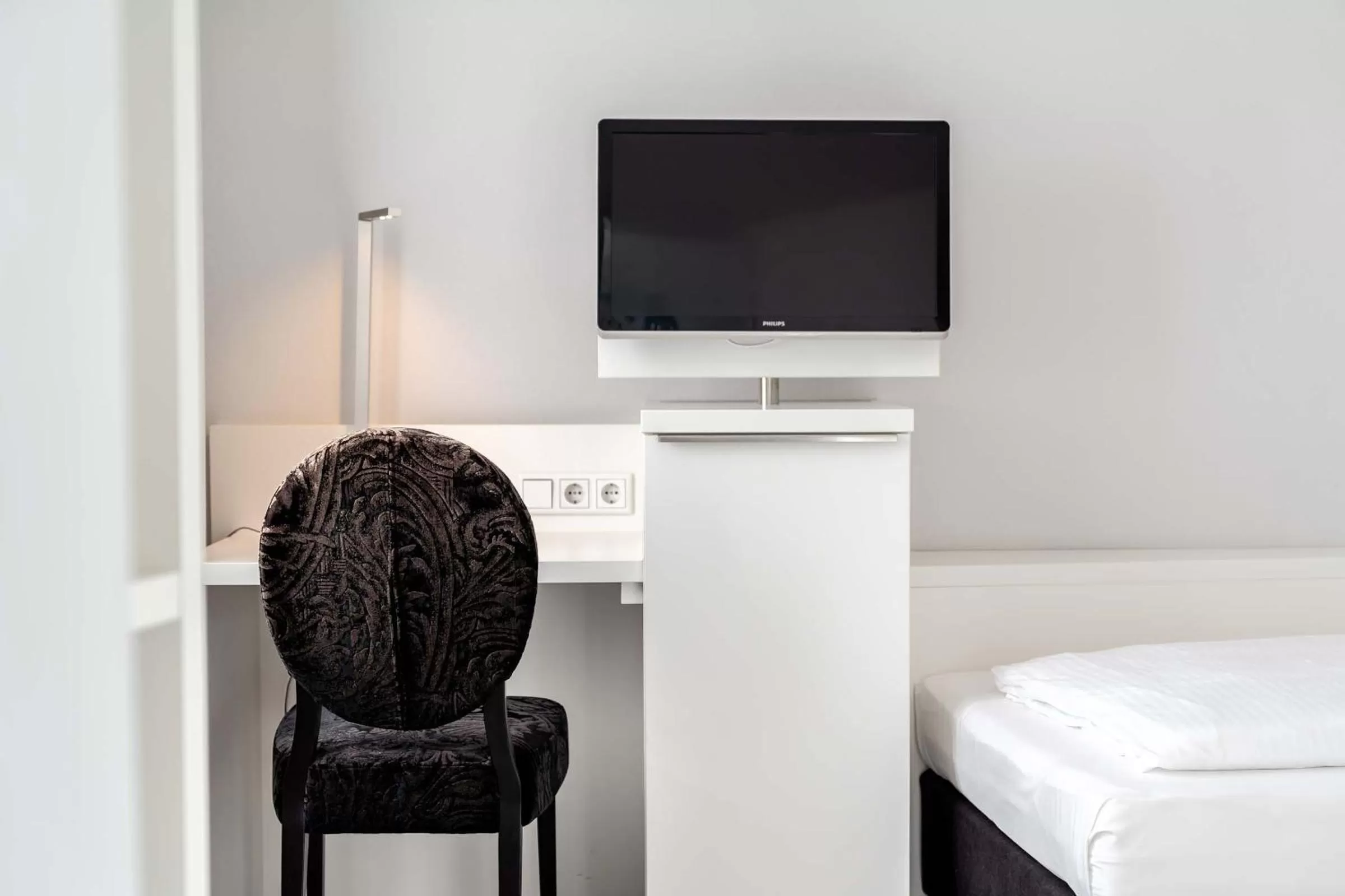 Photo of the whole room, Bed in Altstadthotel