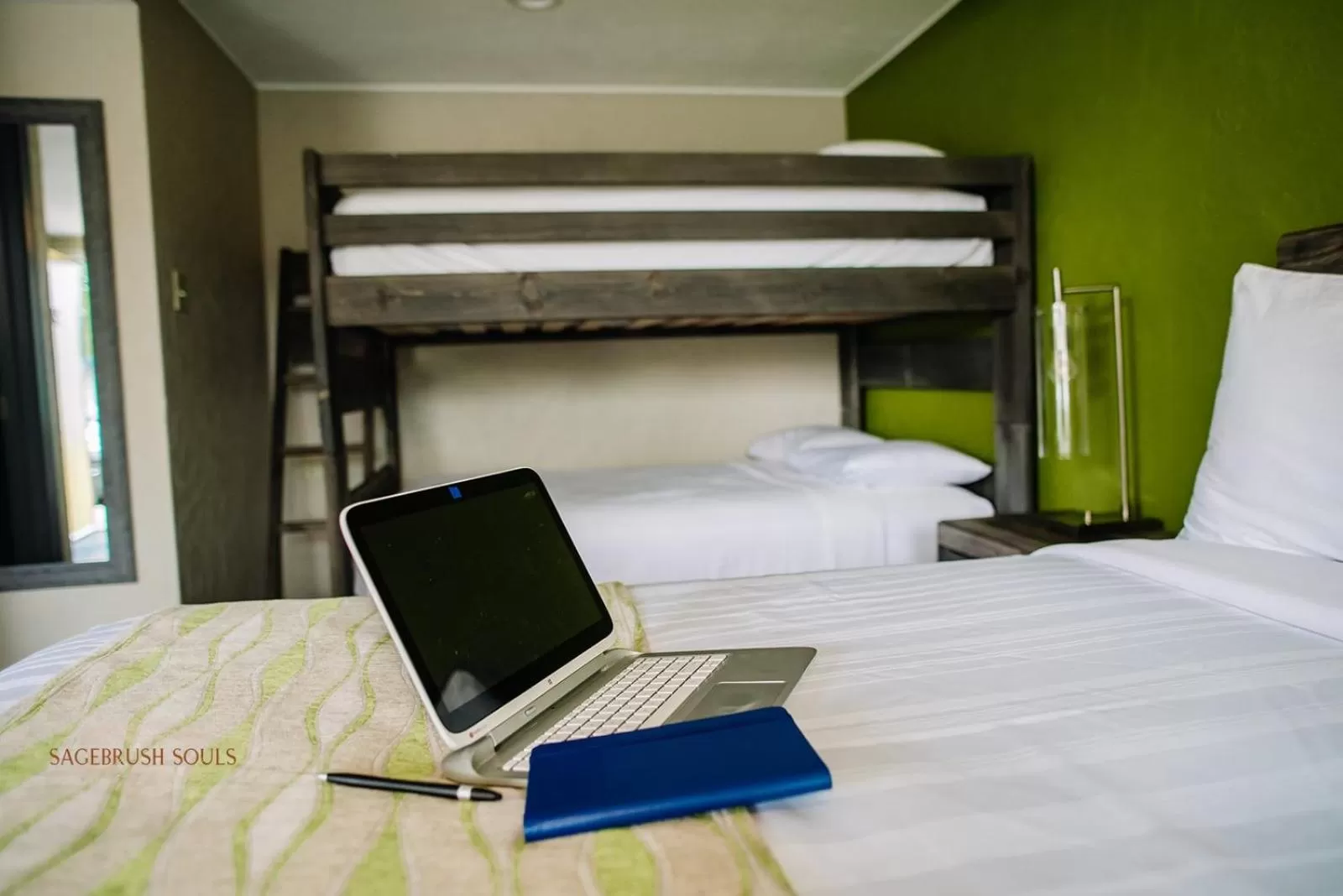 Bed in American Classic Inn