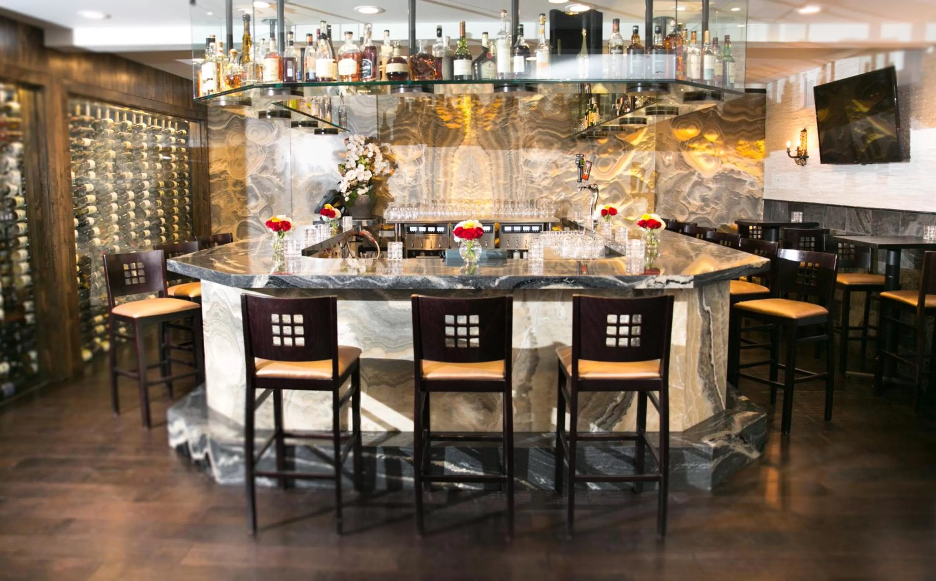 Lounge or bar in The Landing Resort and Spa