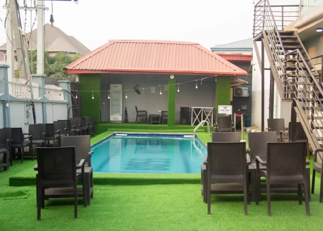 BOSS HOTELS & SUITES*****