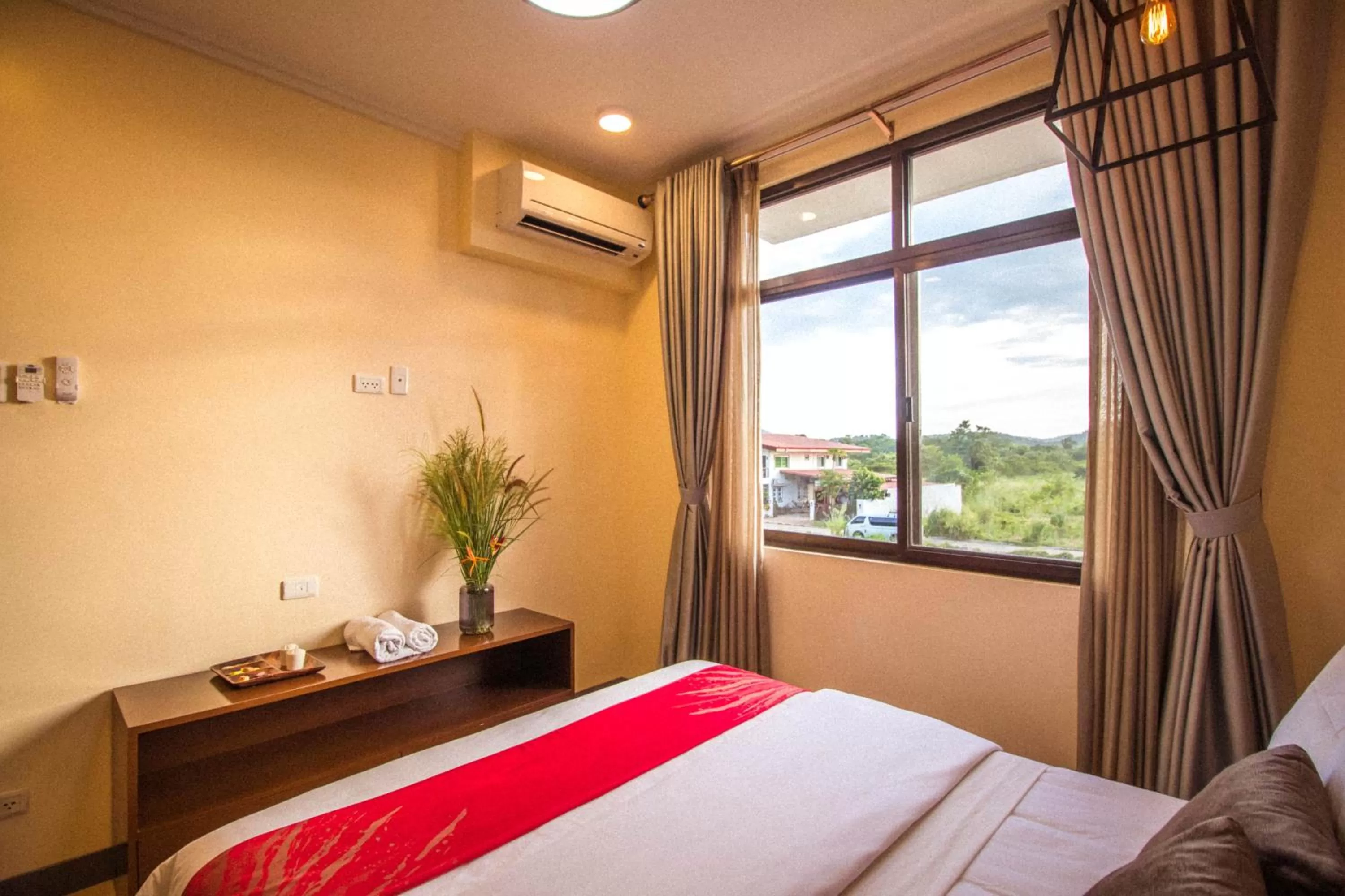 Bed in Bella Villa Coron