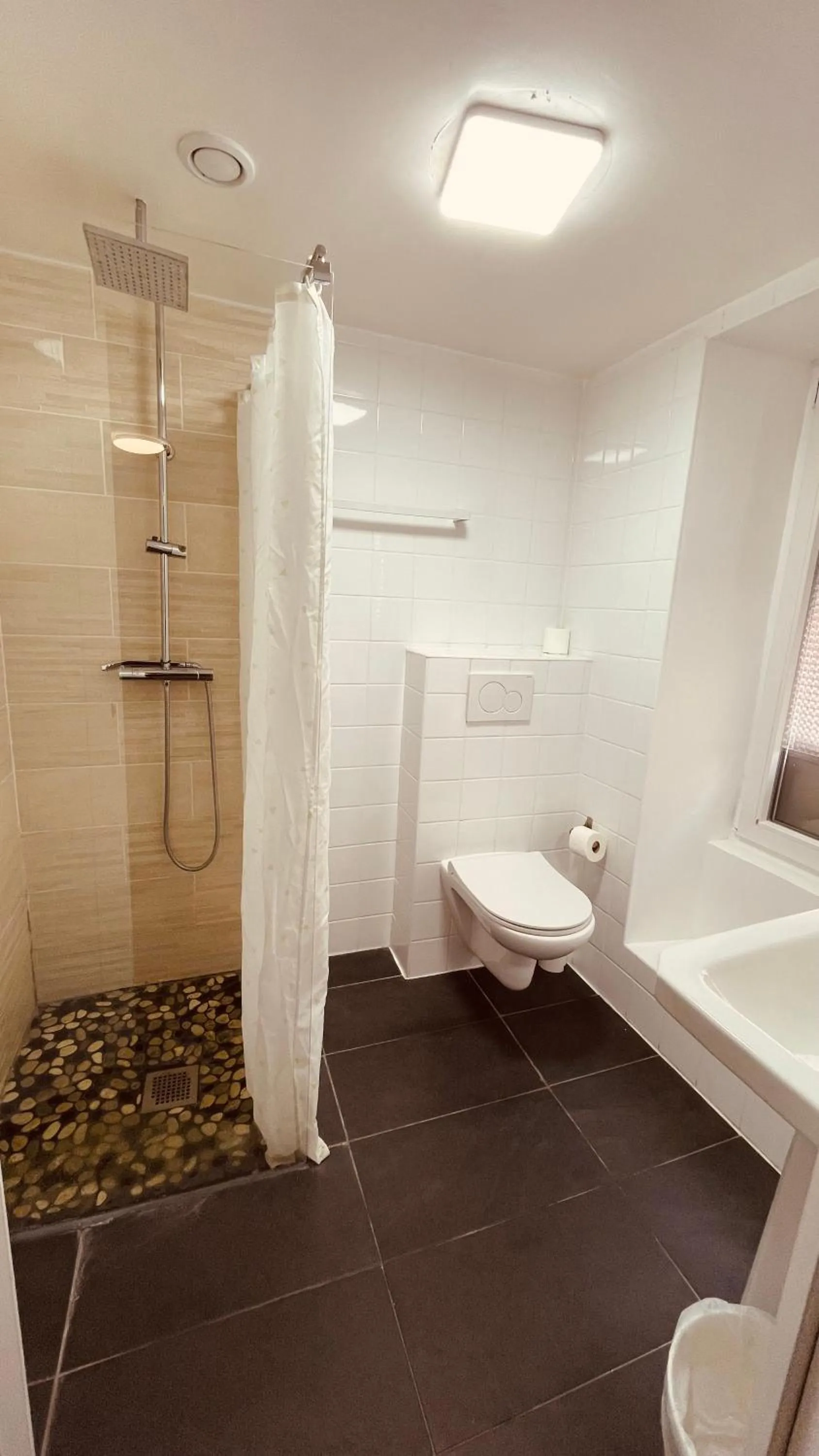 Bathroom in Jeff Hotel