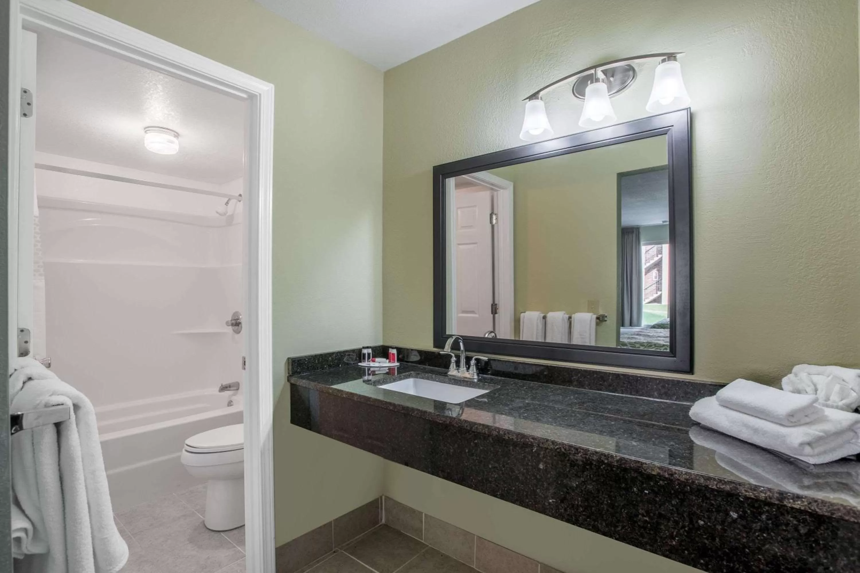 Superior Double Room - Non-Smoking in Days Inn by Wyndham Jellico - Tennessee State Line