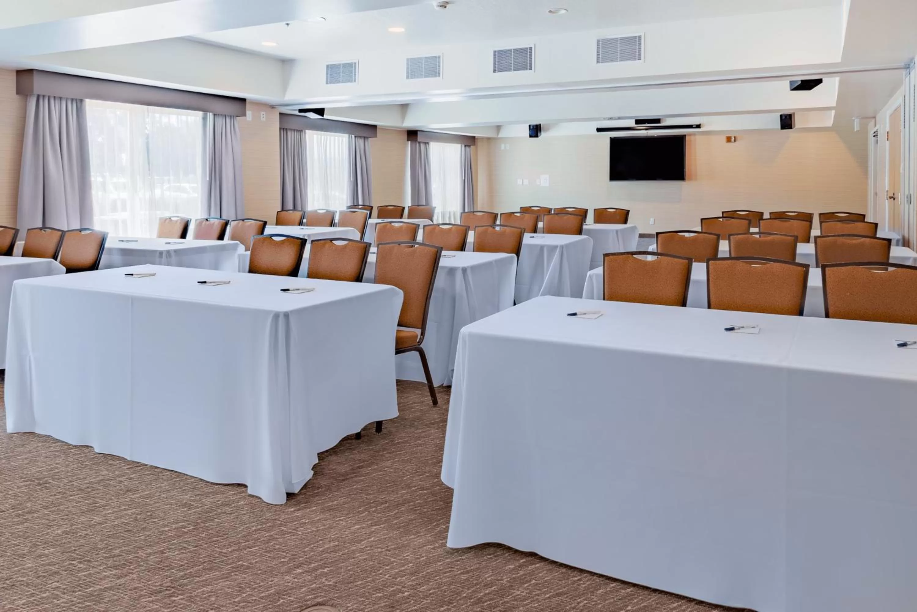 Meeting/conference room in Holiday Inn Express Hotel & Suites San Jose-Morgan Hill by IHG