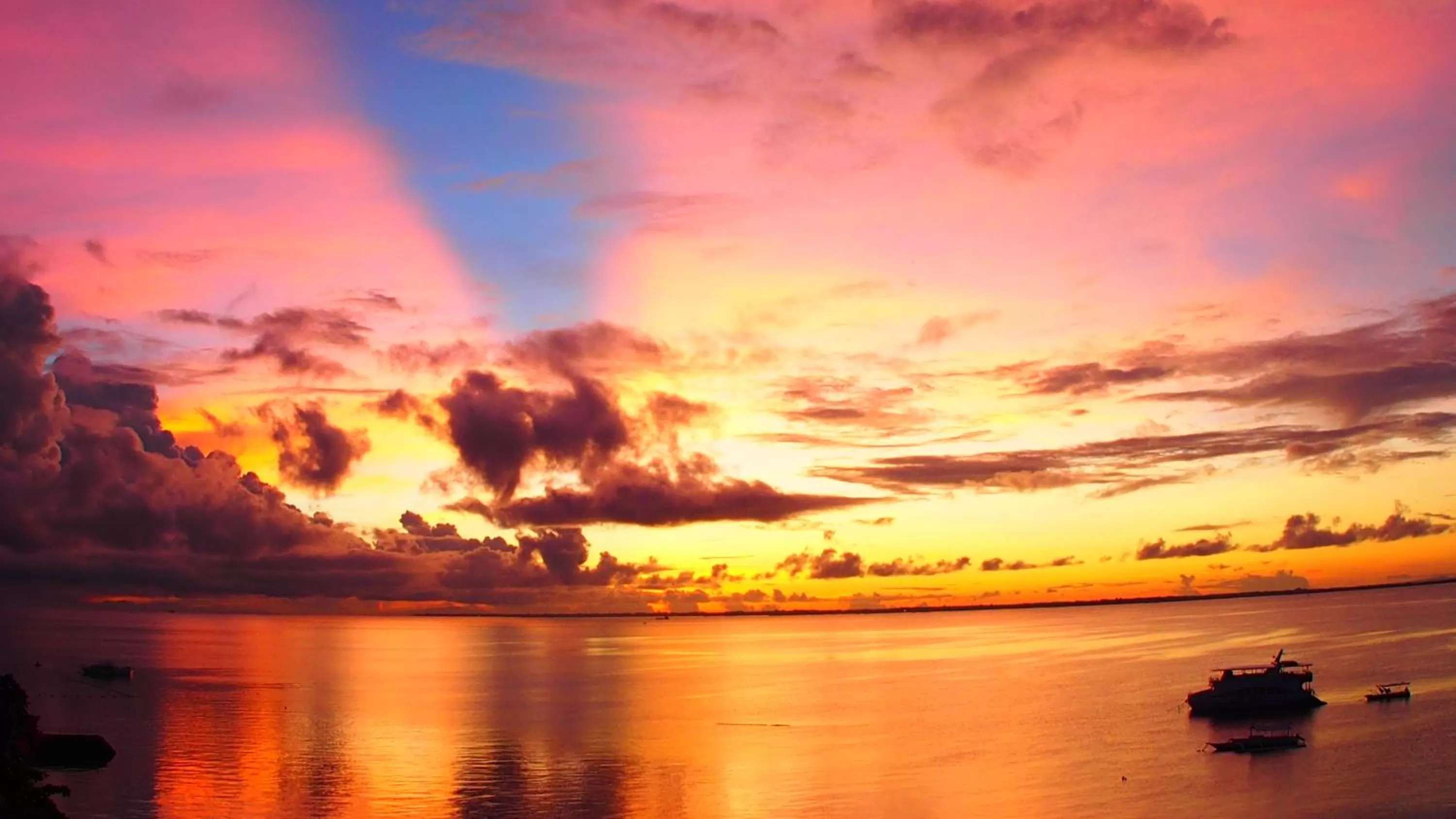 Sea view in Sugarsea Inn & Dive shop