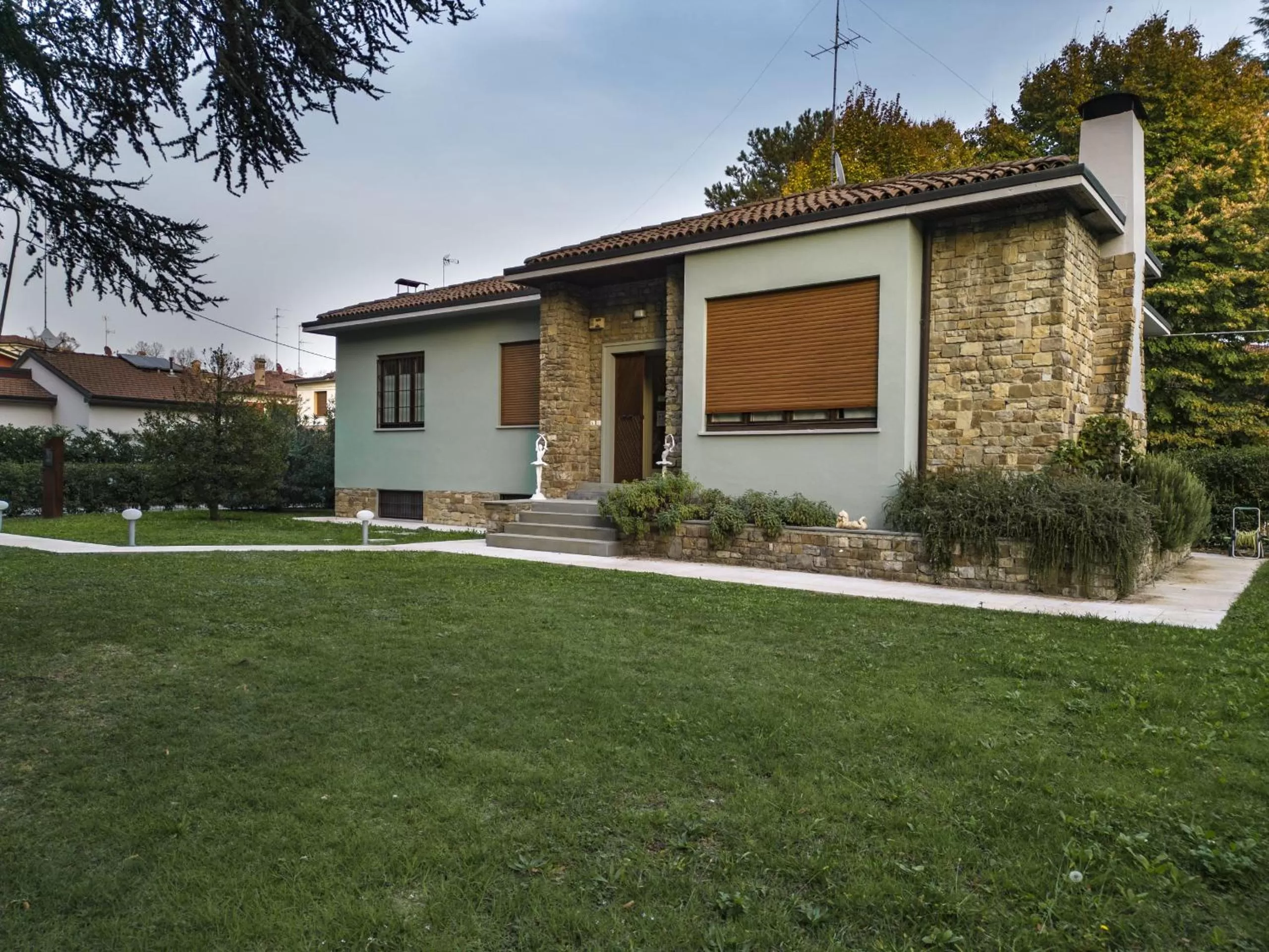 Property Building in Villa Cantoni