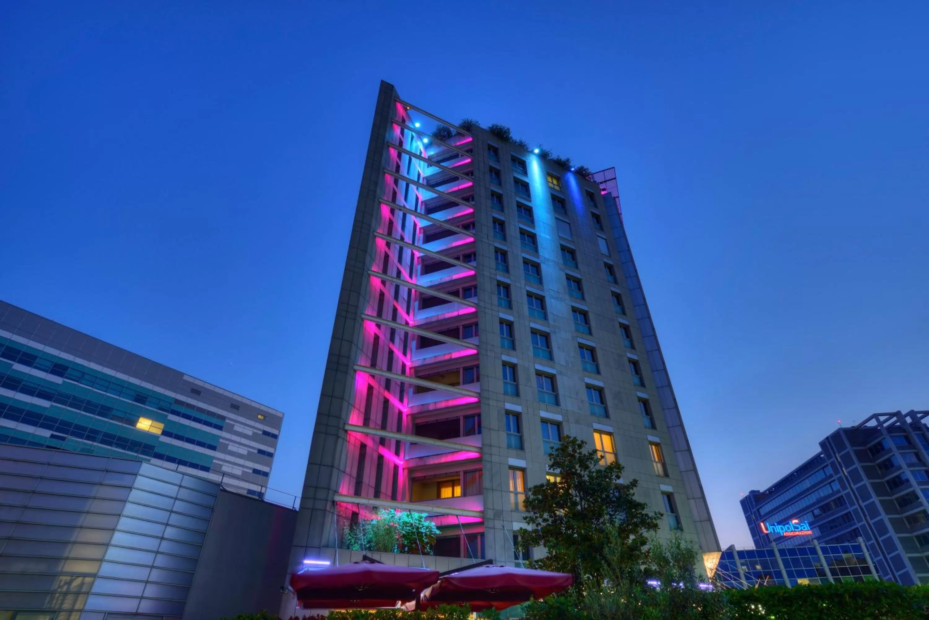 Facade/entrance in UNA Hotels The One Milano Hotel & Residence