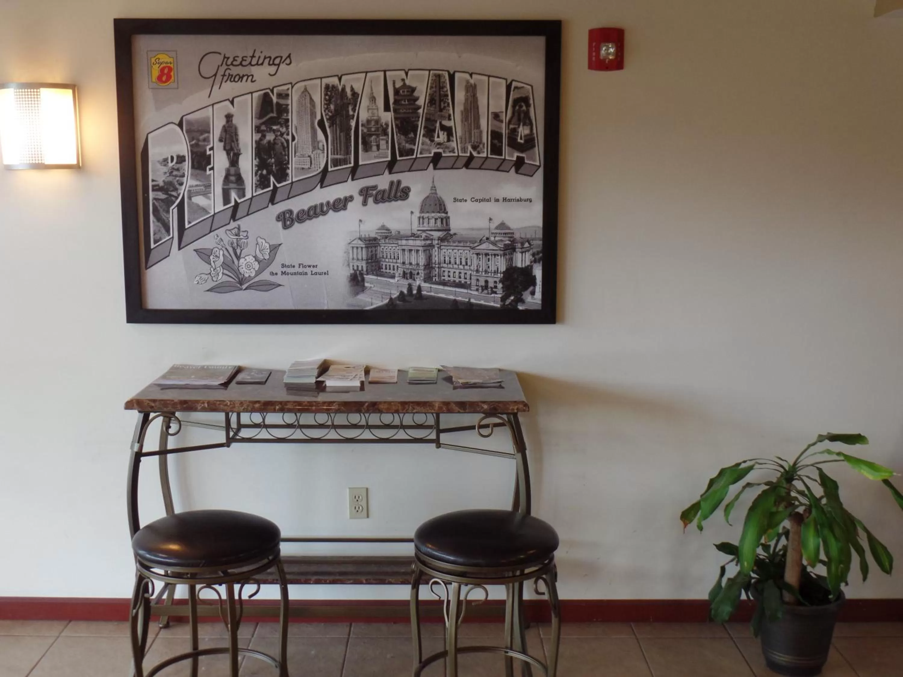 Super 8 by Wyndham Beaver Falls