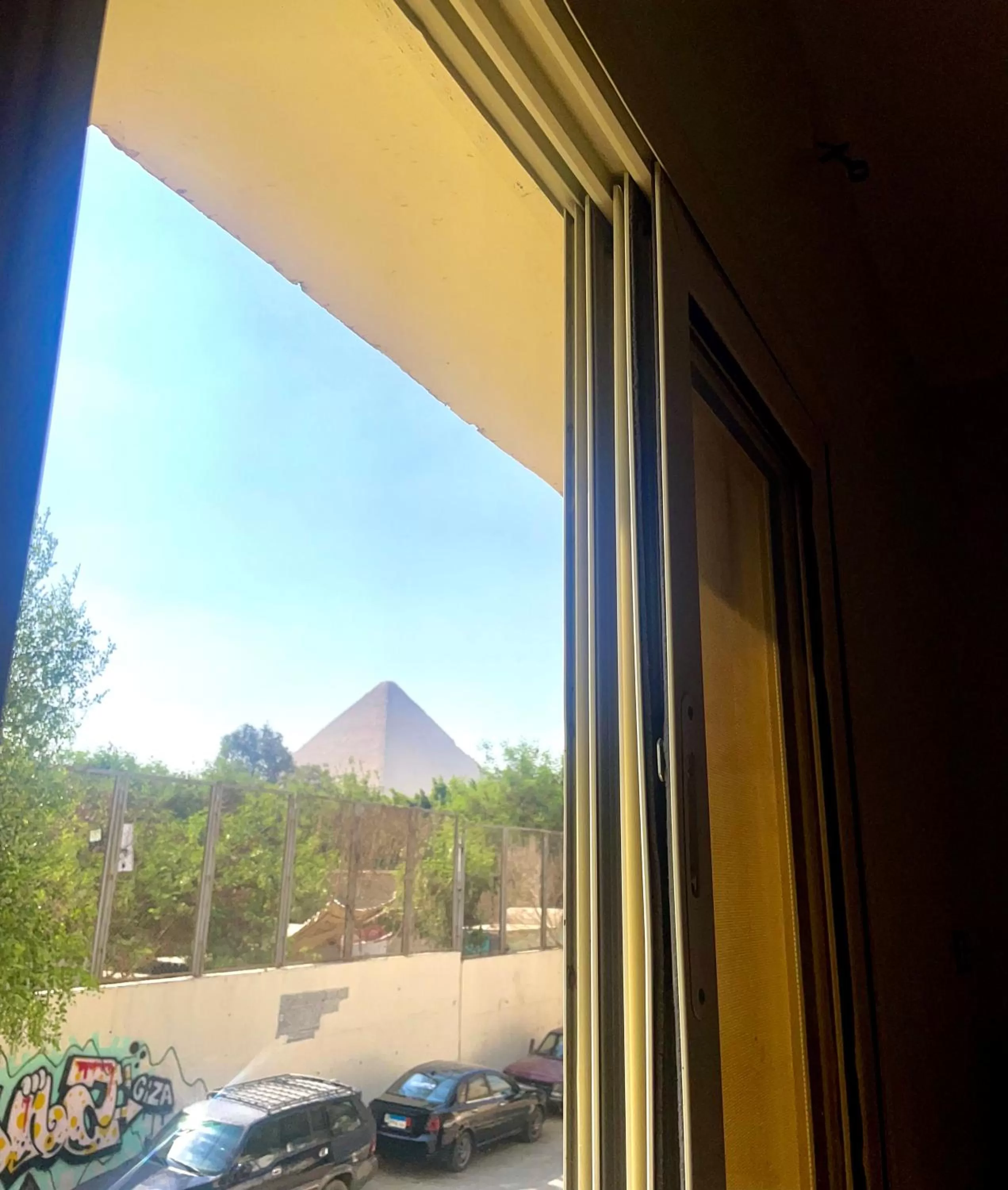 Mountain View in Sphinx palace pyramids view