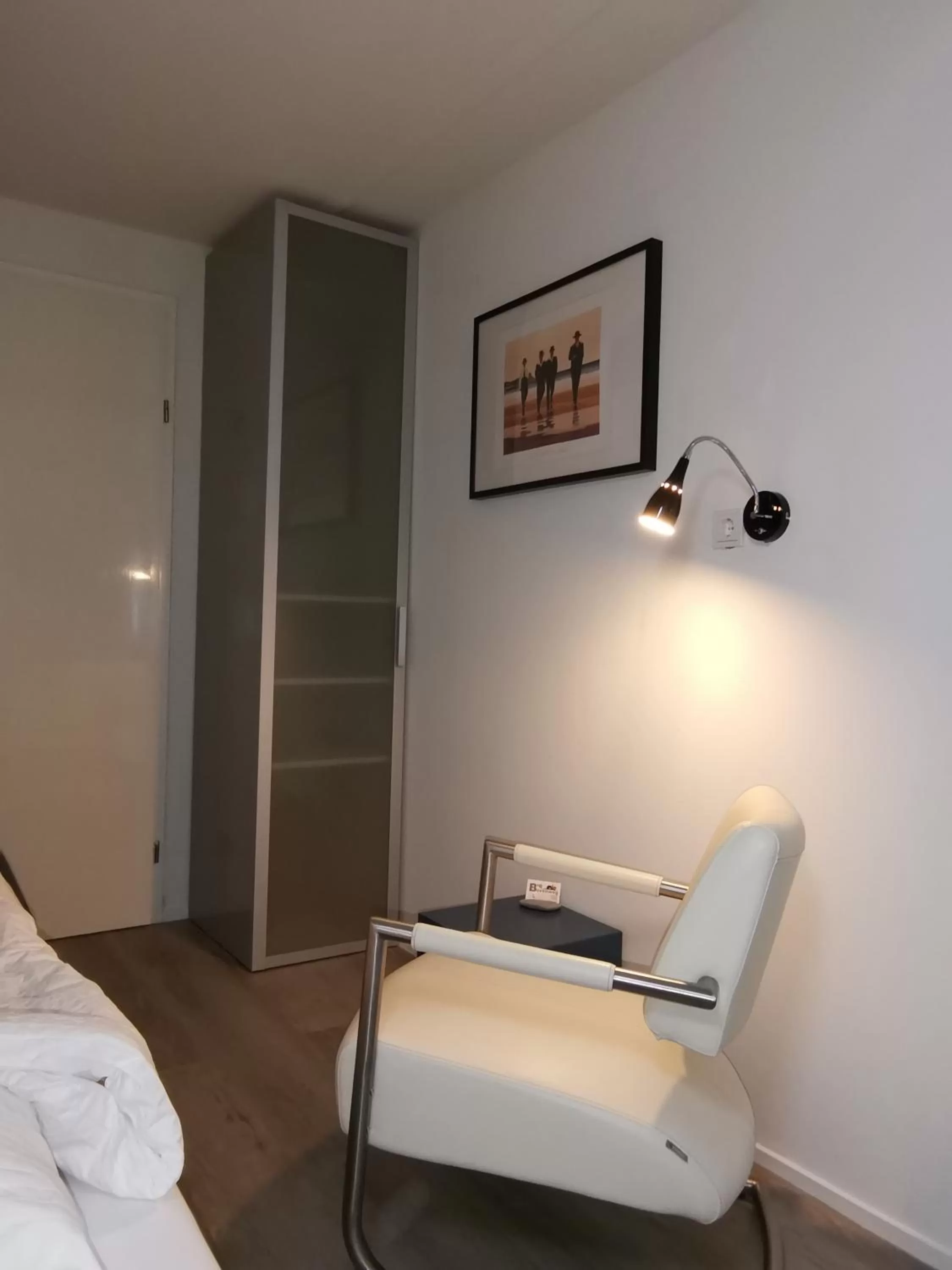 Seating area, Bed in B&B Bovenweg