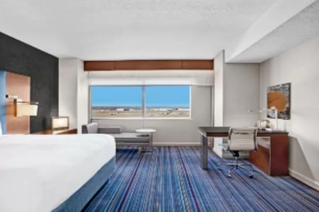 King Room with Runway View in Grand Hyatt DFW Airport