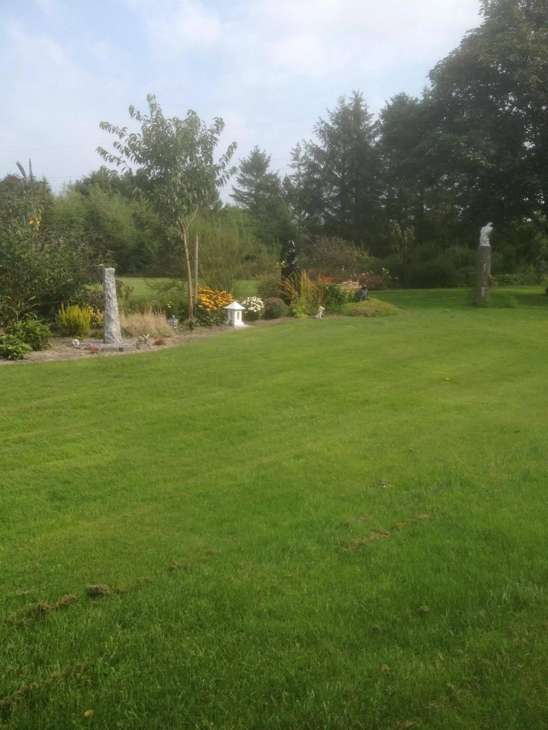 Garden in Give Bed & Breakfast