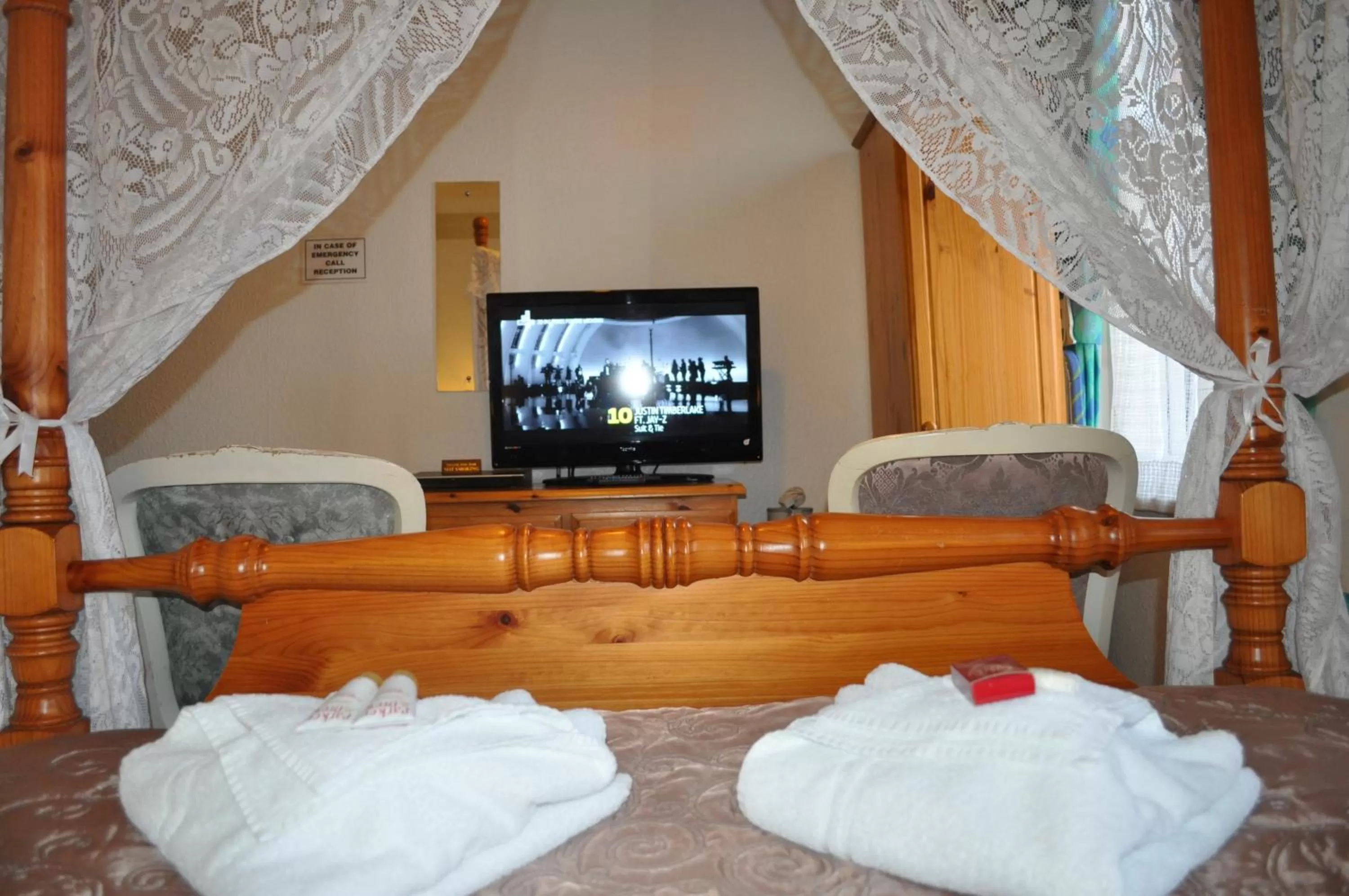 TV and multimedia in The New Guilderoy Hotel