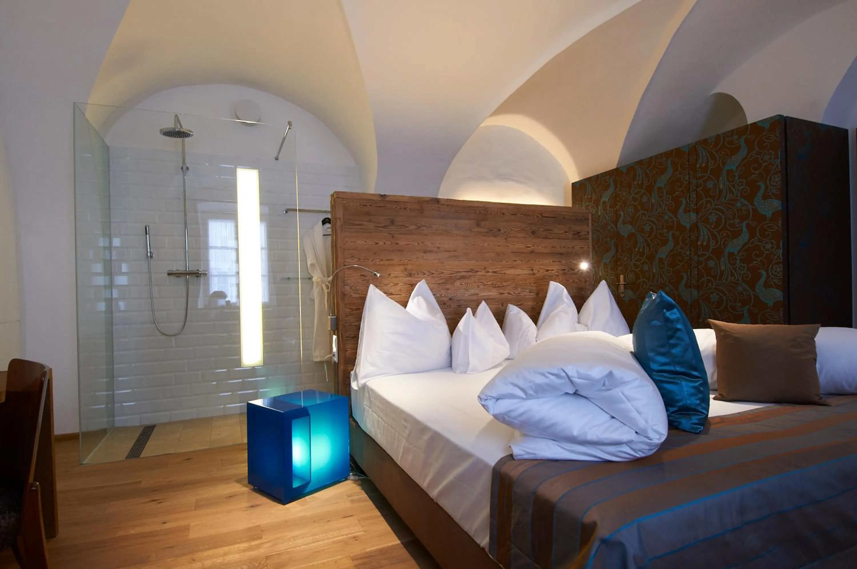 Bedroom, Bed in Hotel Landhaus Moserhof