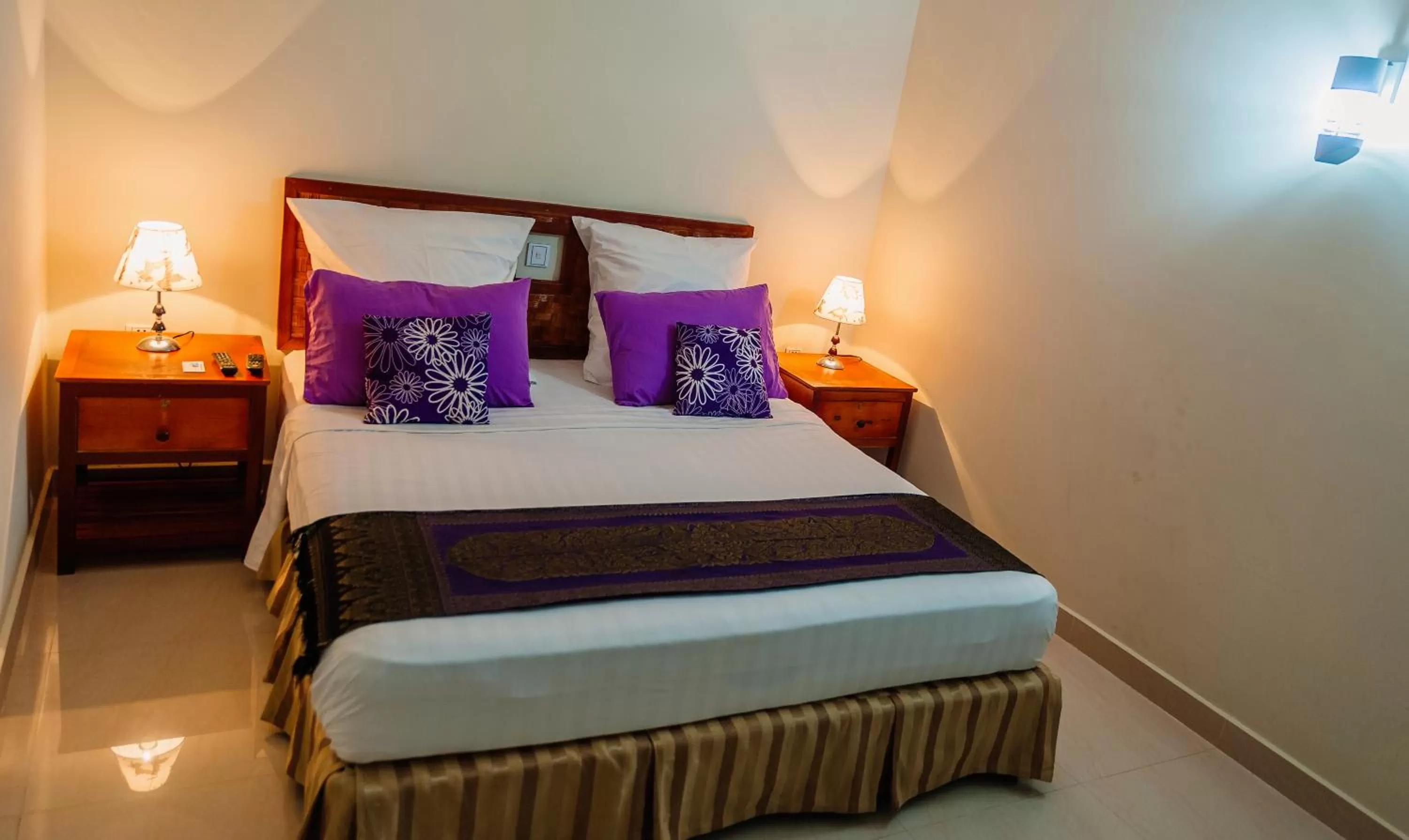 Bedroom, Bed in Spayhiti