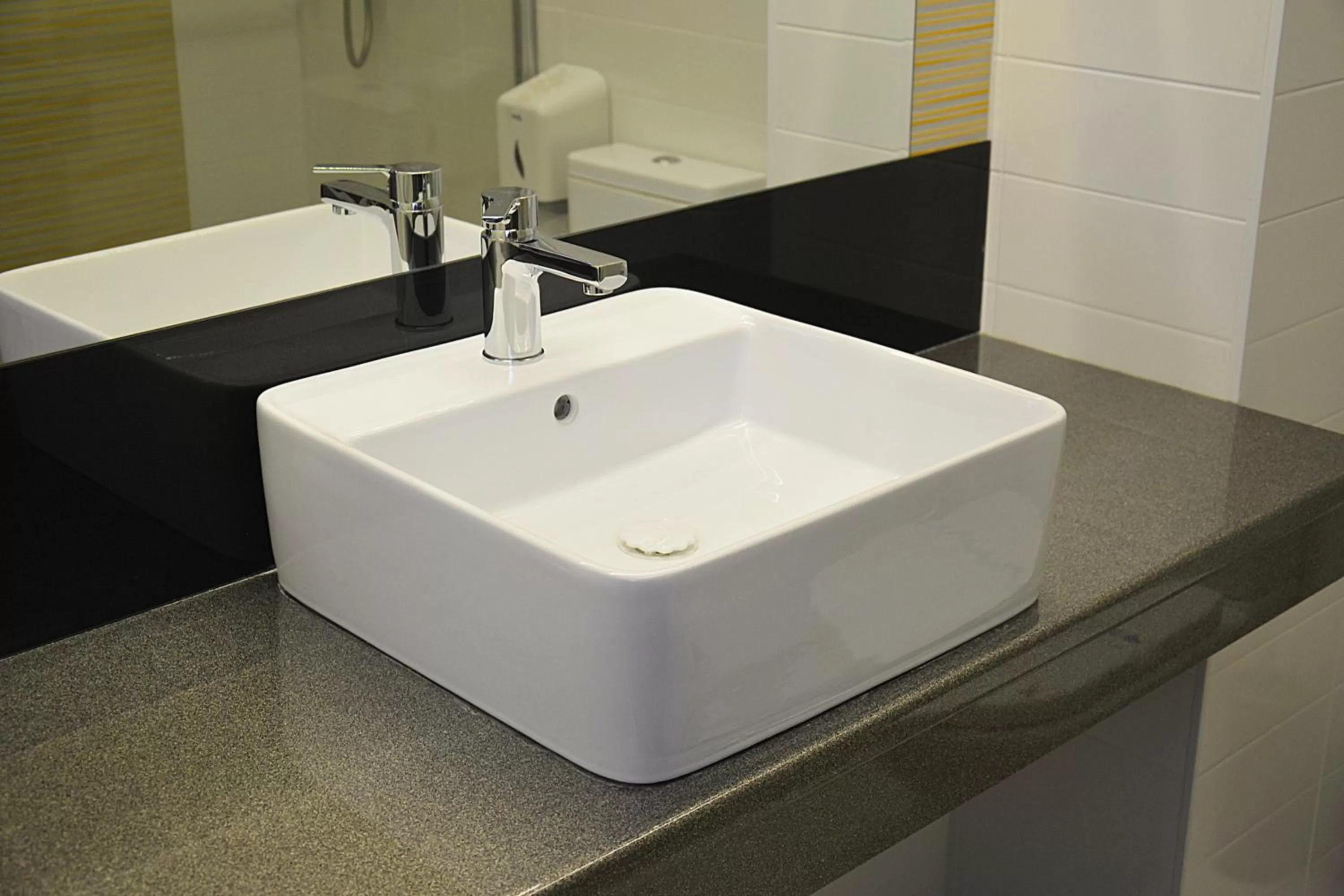 Toilet in Hotel De KOKA