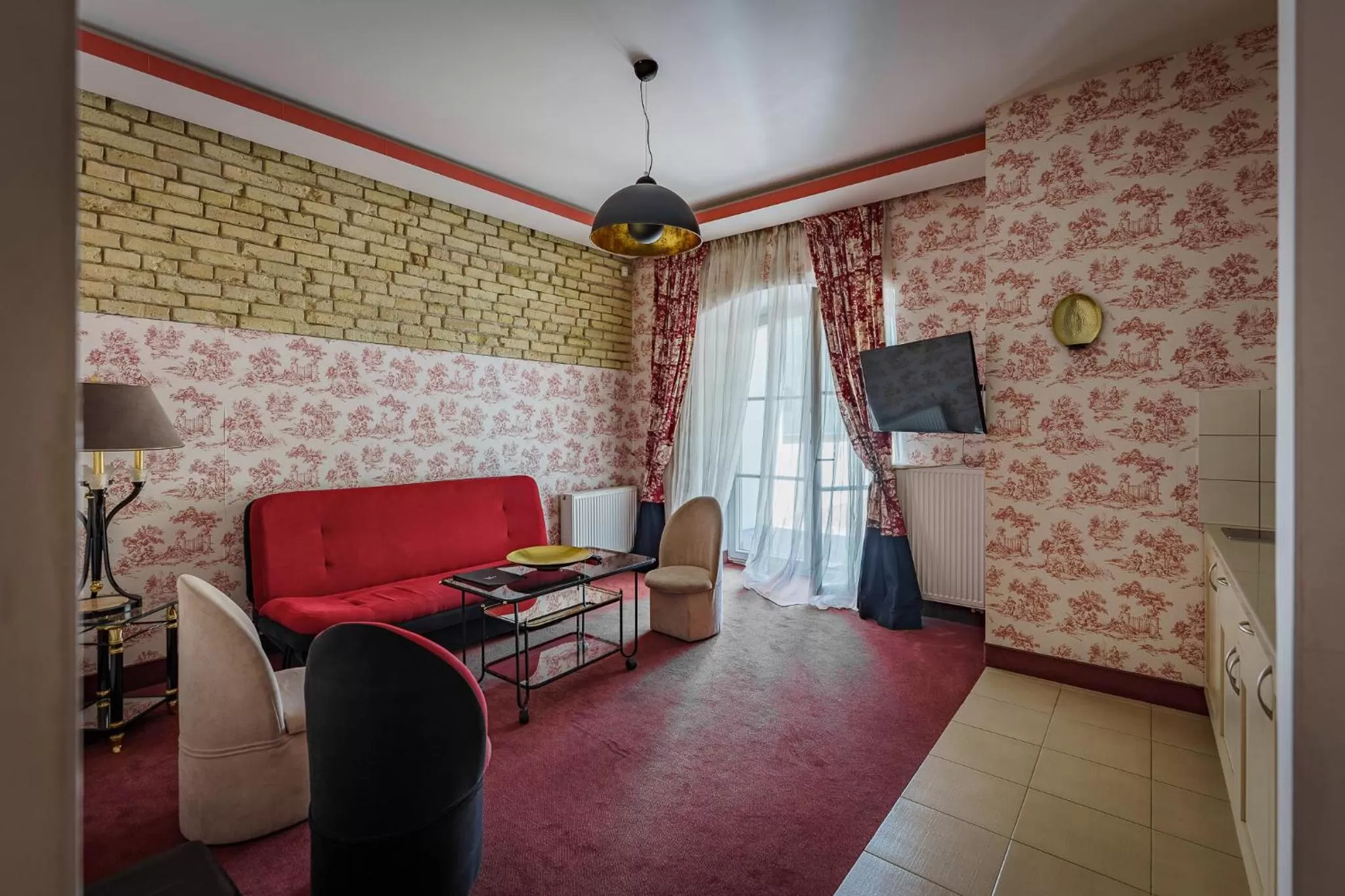 Executive Suite in Moon Garden Old Town Hotel