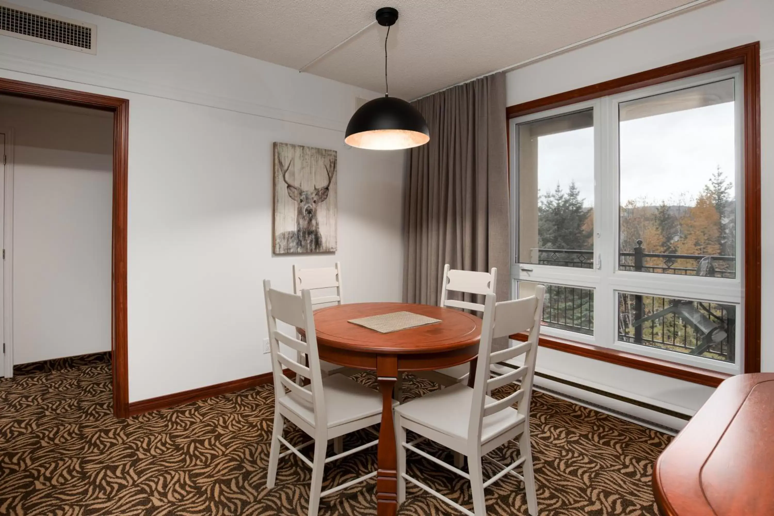 One-Bedroom Suite in Sommet Des Neiges One-Bedroom Suite in Sommet Des Neiges