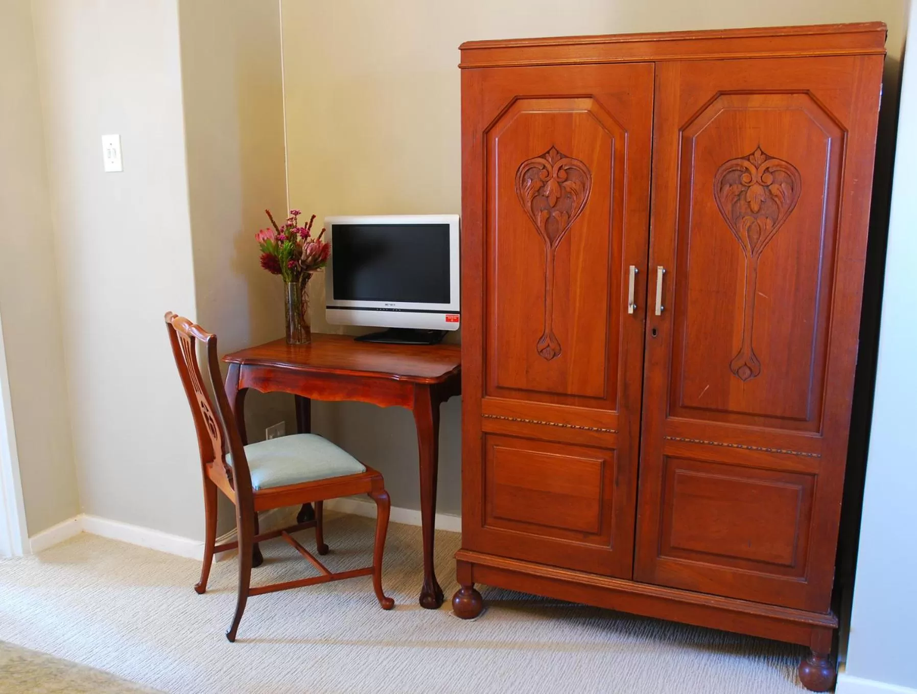 Bedroom in Sneezewood Farm Bed&Breakfast and Self-Catering Cottage