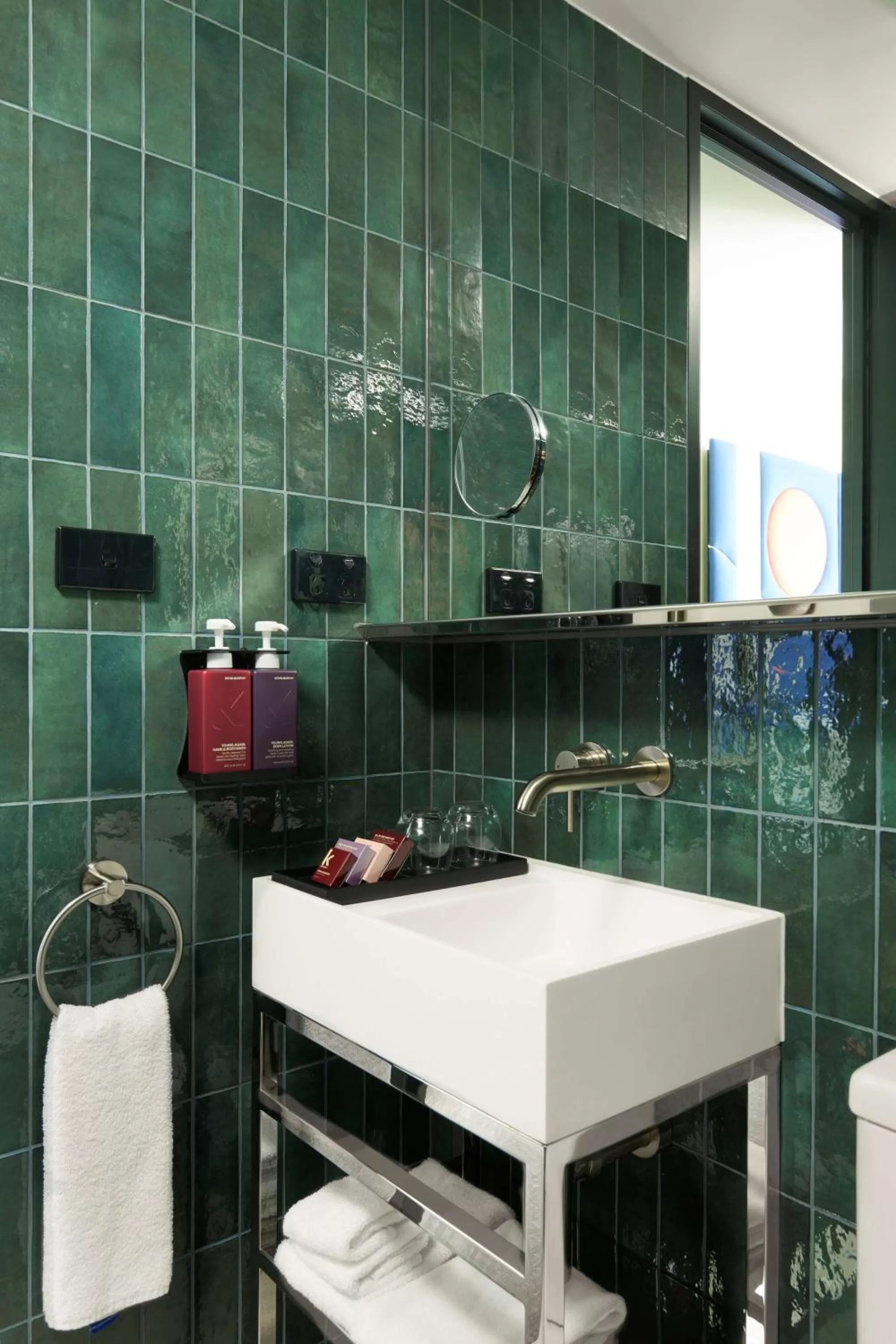 Bathroom in Quincy Hotel Melbourne