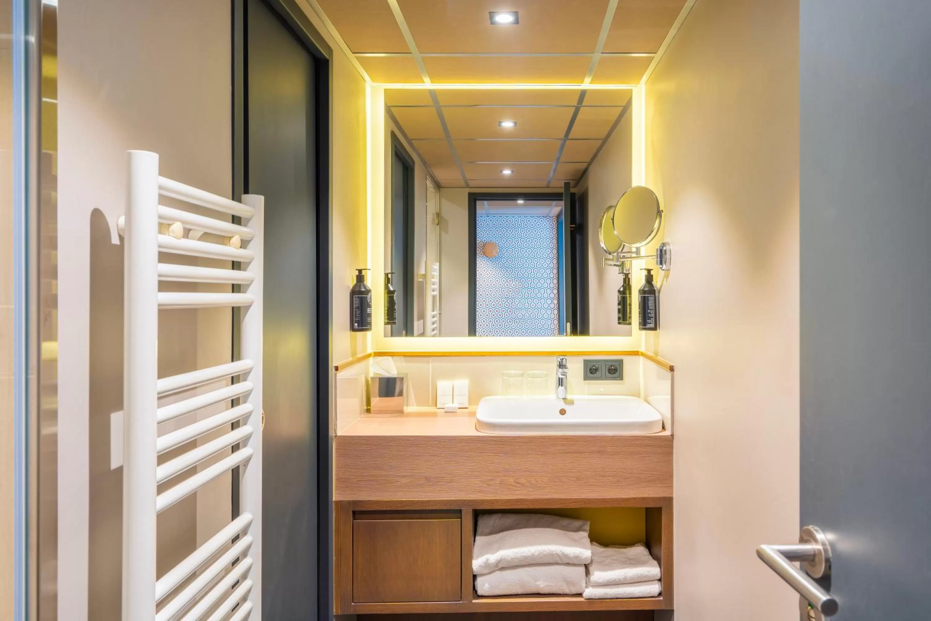 Bathroom in Le Splendid Hotel Lac D'Annecy - Handwritten Collection