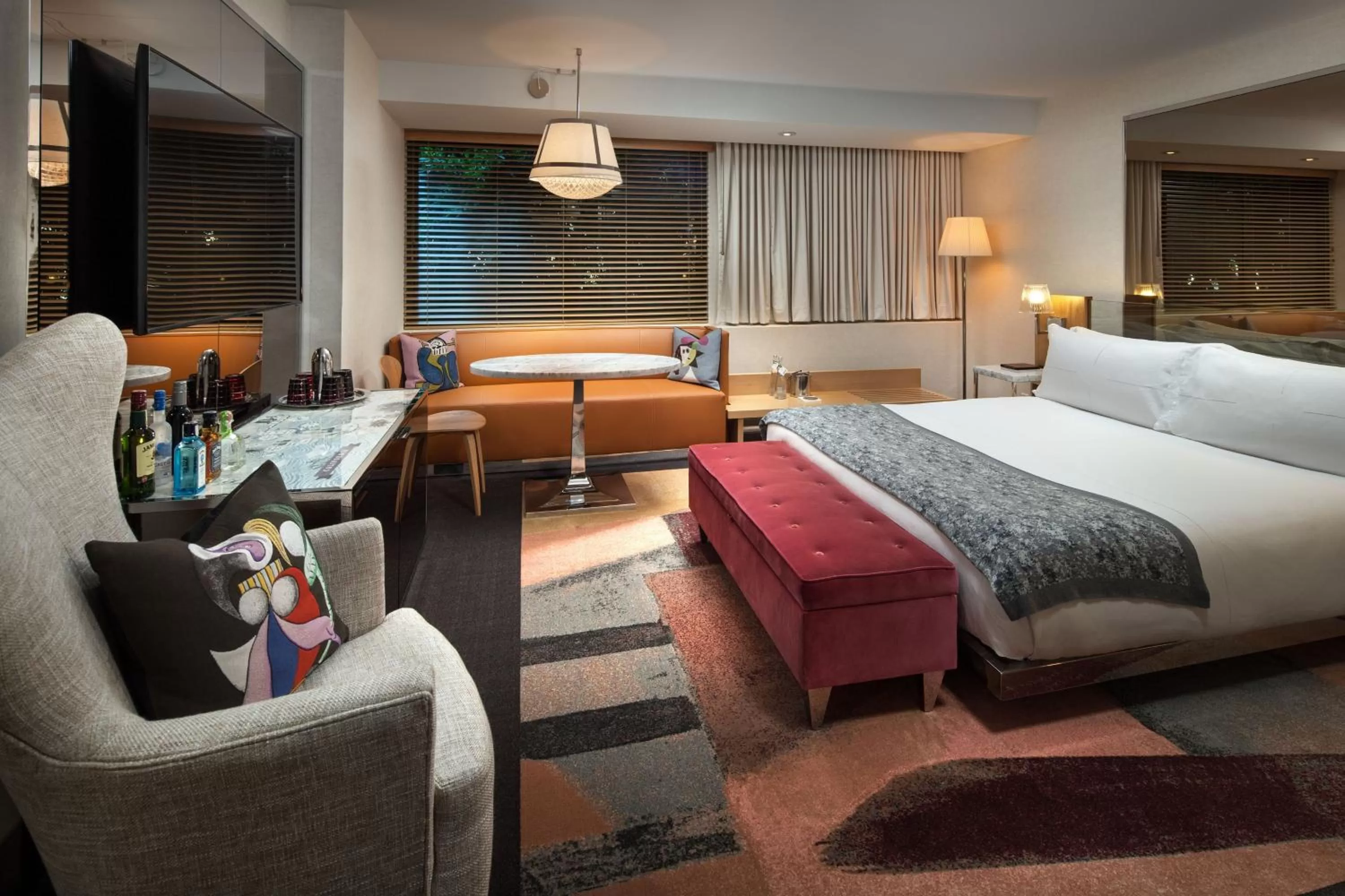 Bedroom, Bed in SLS Hotel, a Luxury Collection Hotel, Beverly Hills