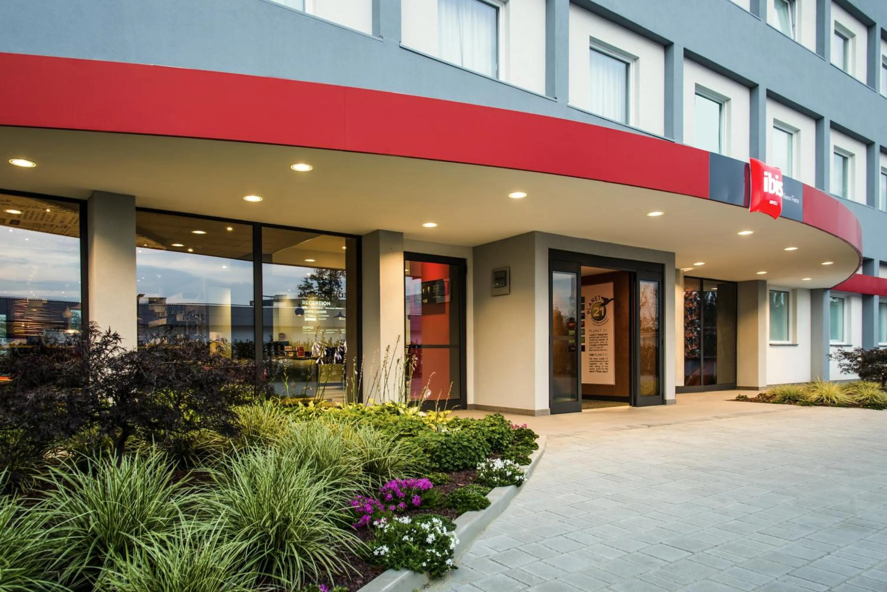Facade/entrance in Ibis Milano Fiera