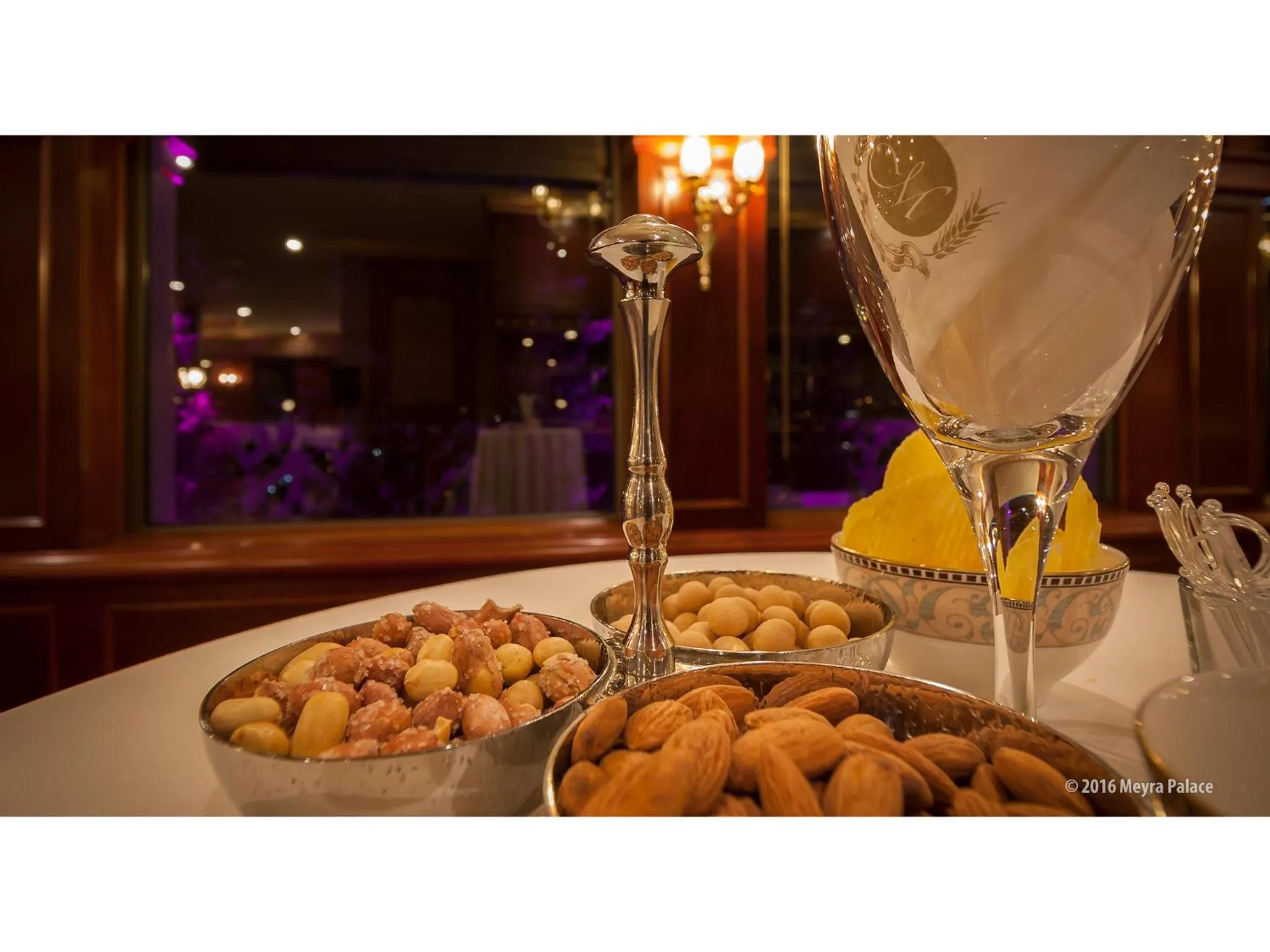 Food in Meyra Palace