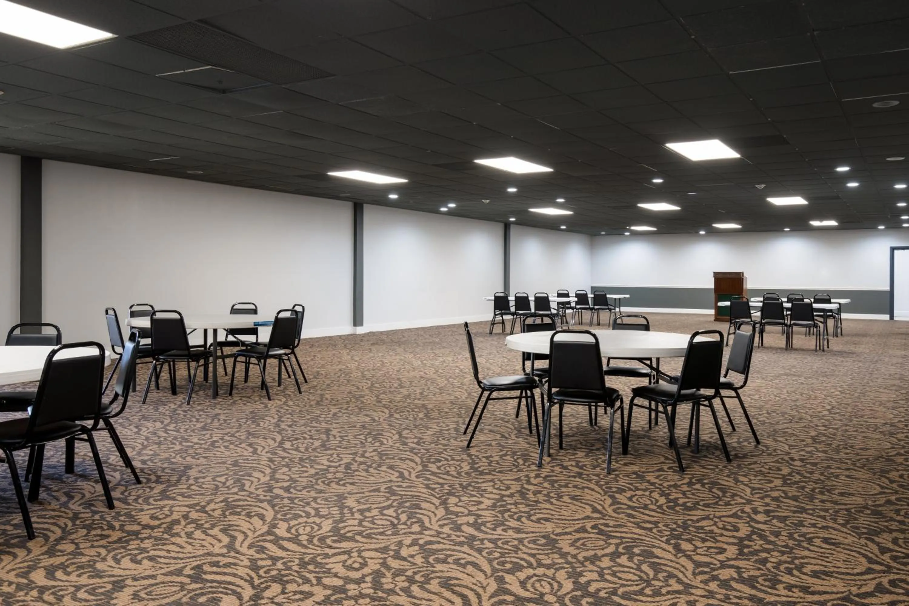 Meeting/conference room in Horizon Inn & Suites