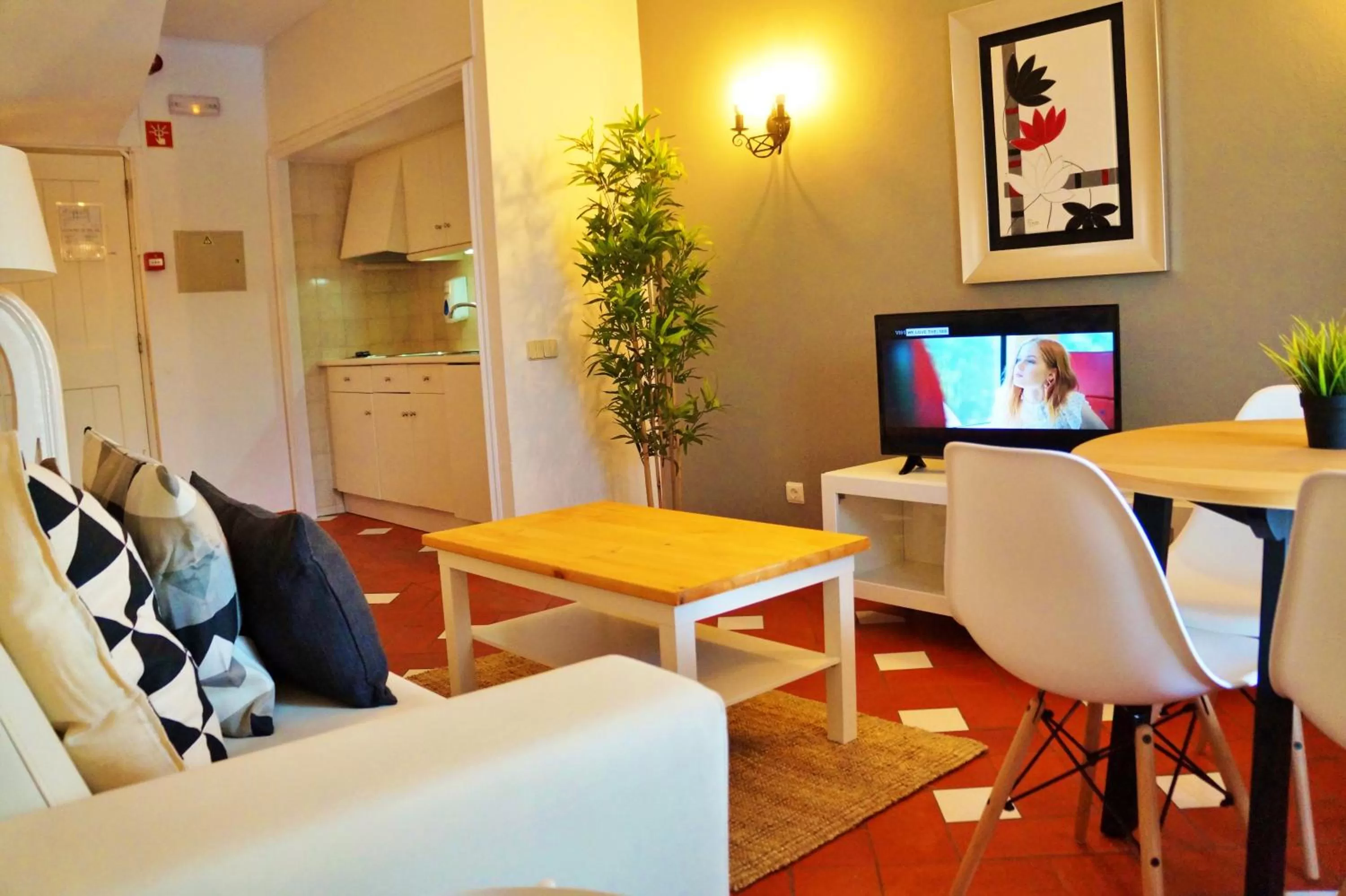 TV and multimedia in Baluarte da Vila Apartments