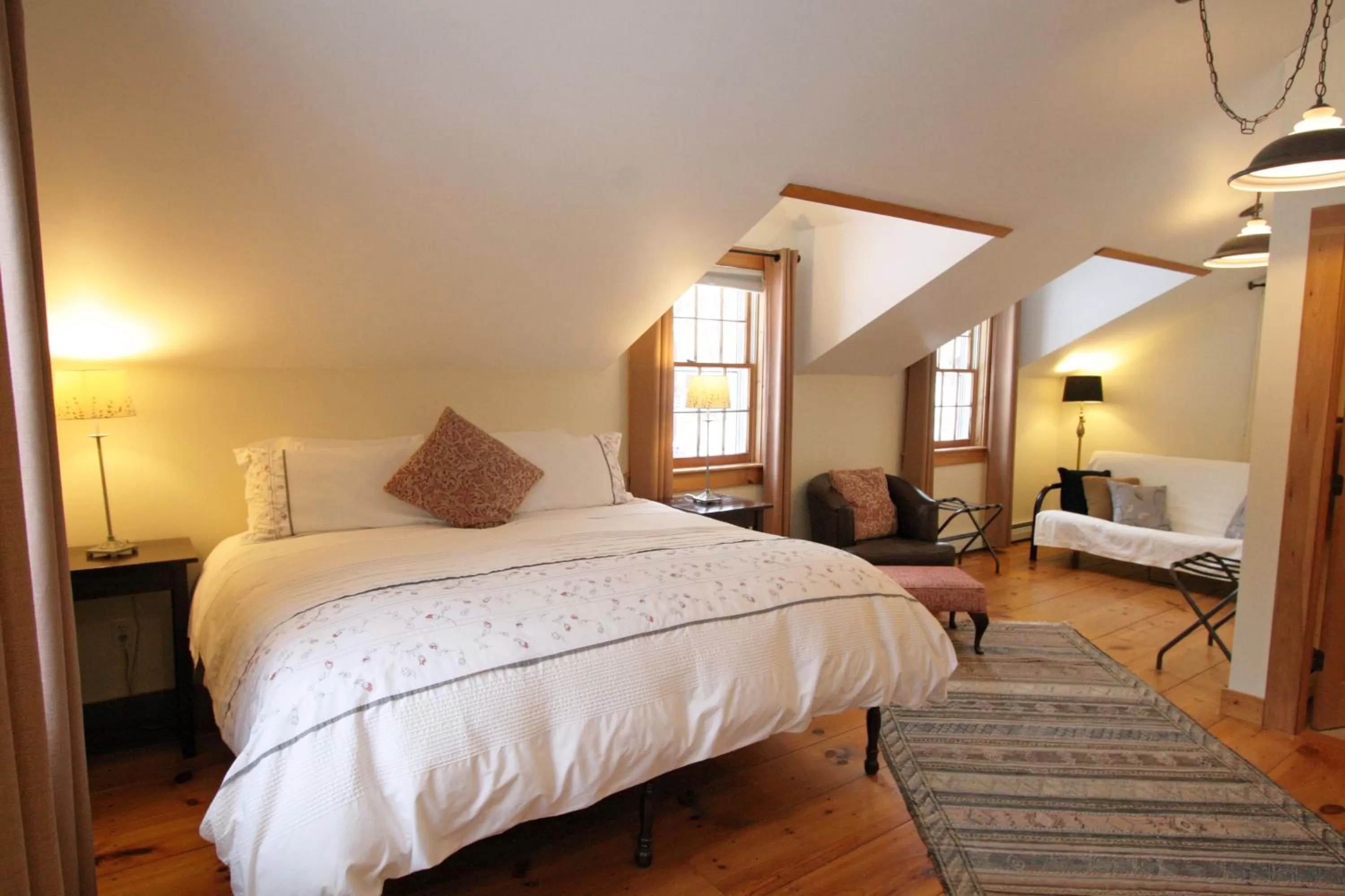 King Room with Patio in Old Saco Inn