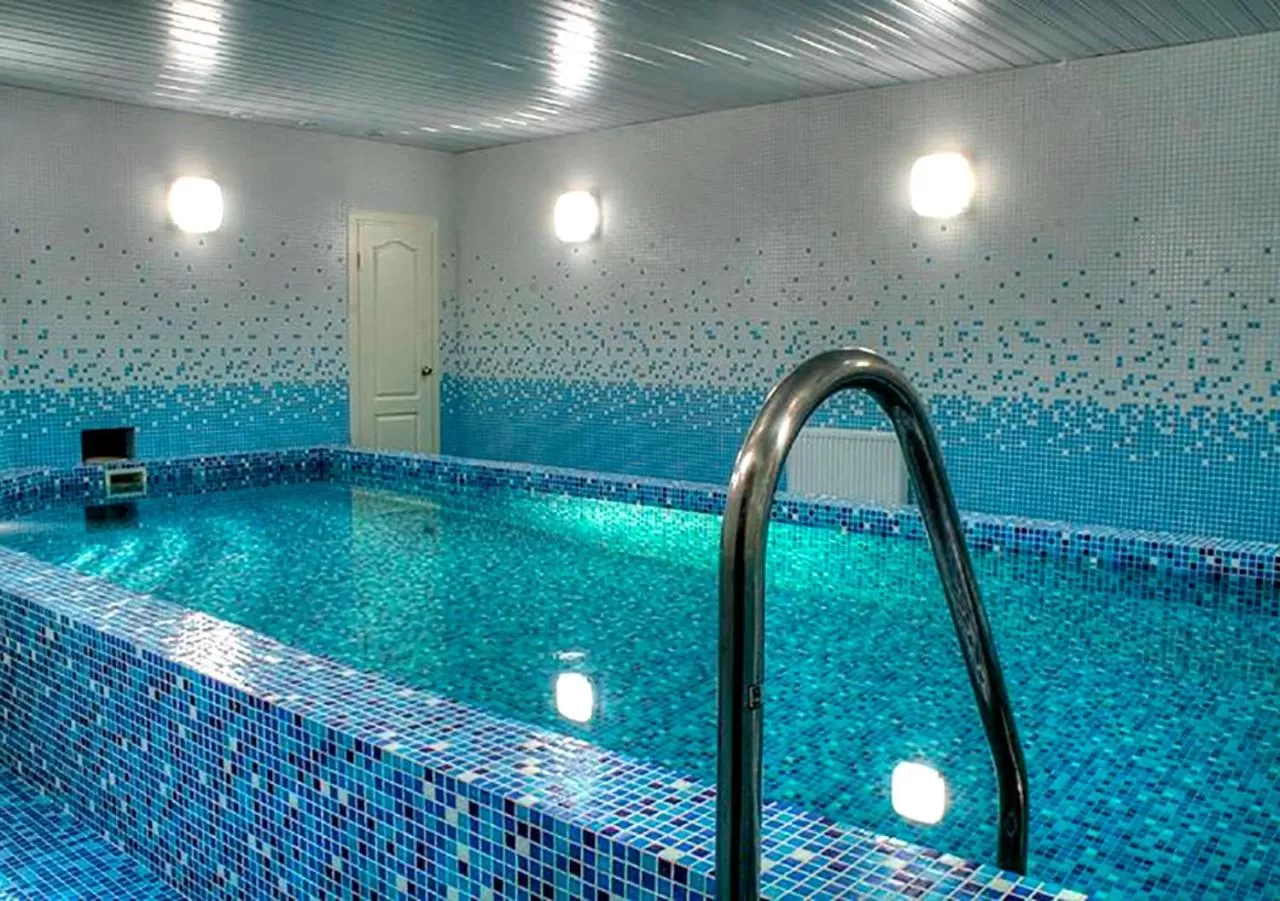 Sauna, Swimming Pool in Гостиница Siesta Киев