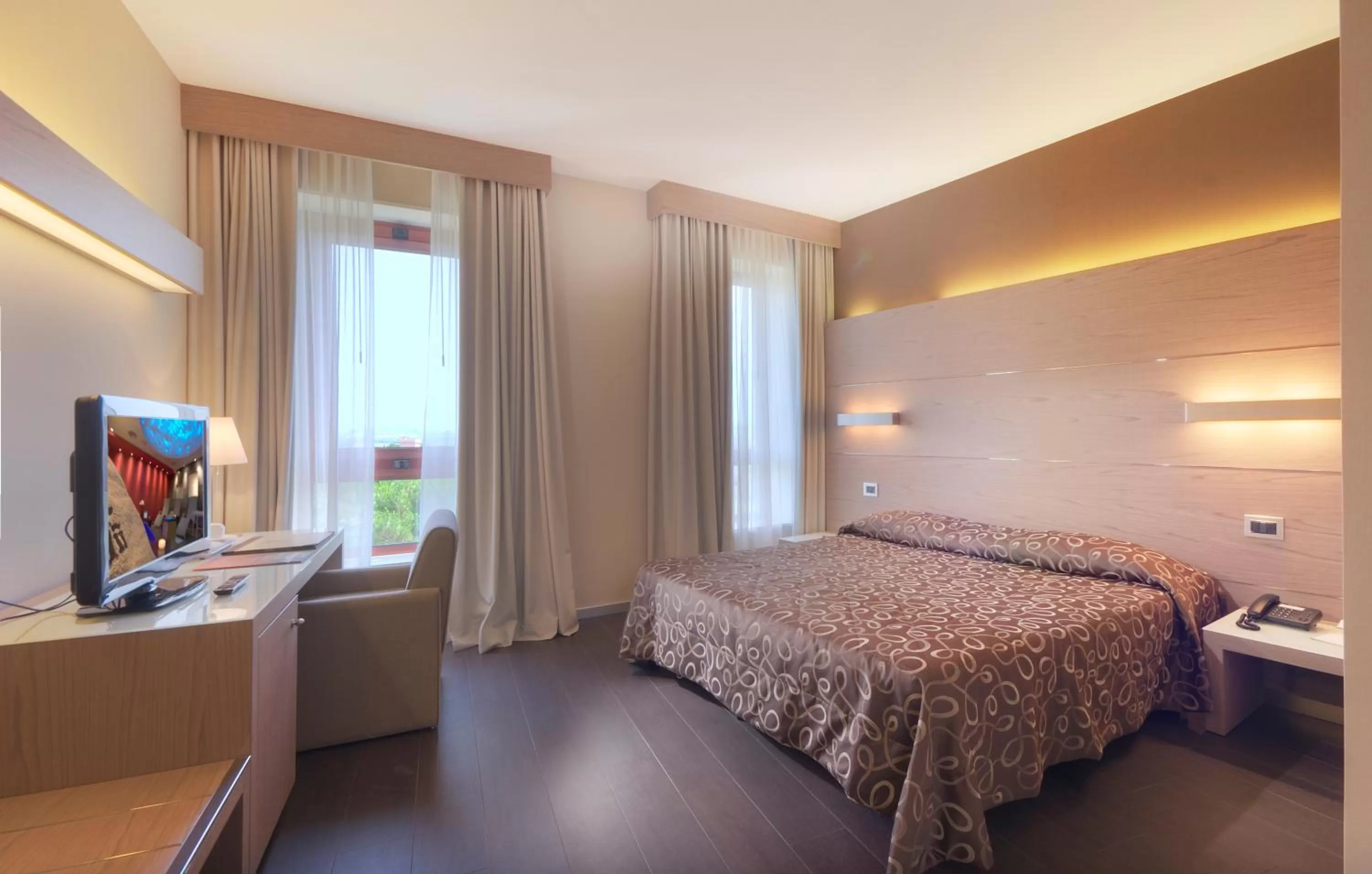 Photo of the whole room, Bed in Hotel Federico II