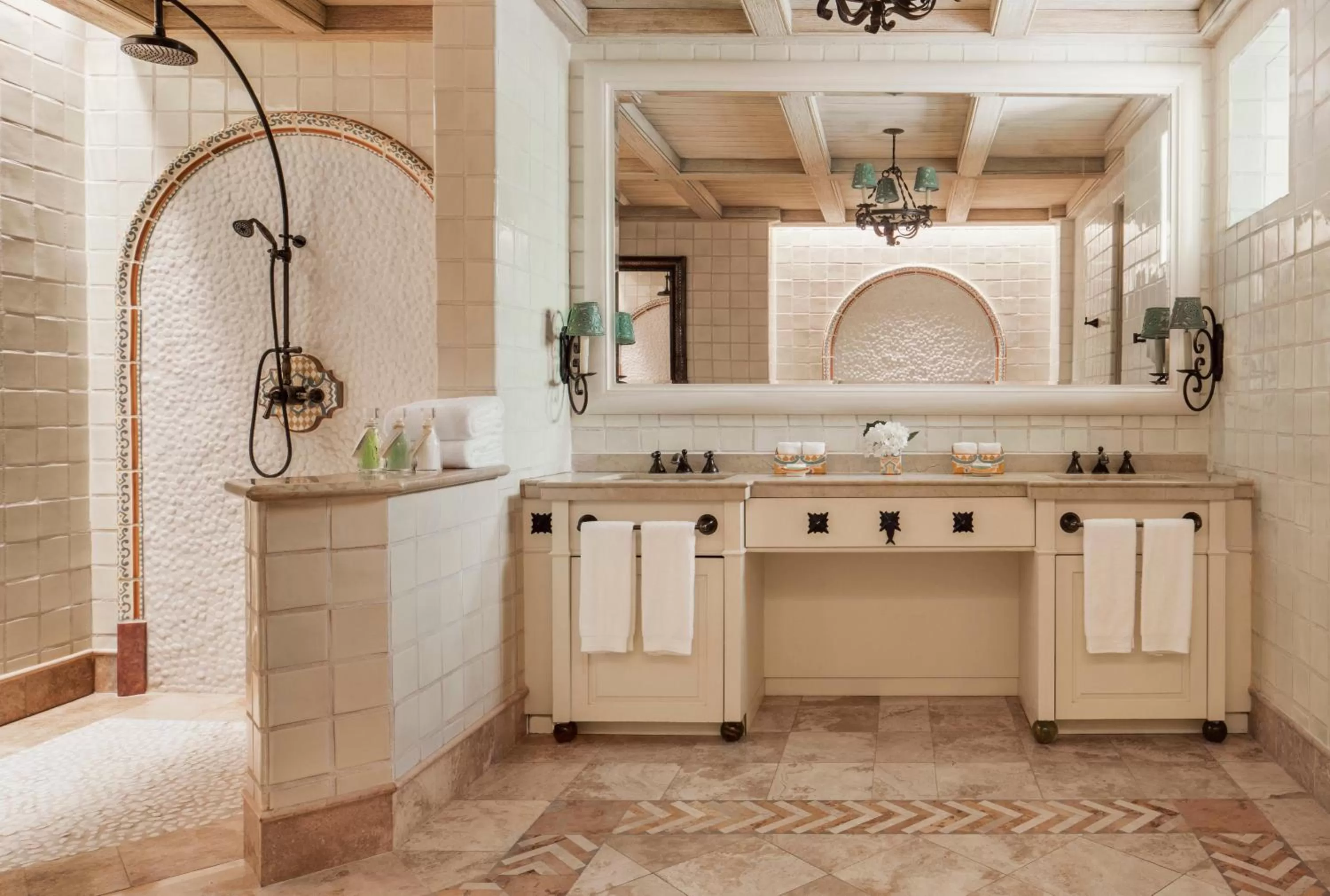 Shower in One&Only Palmilla